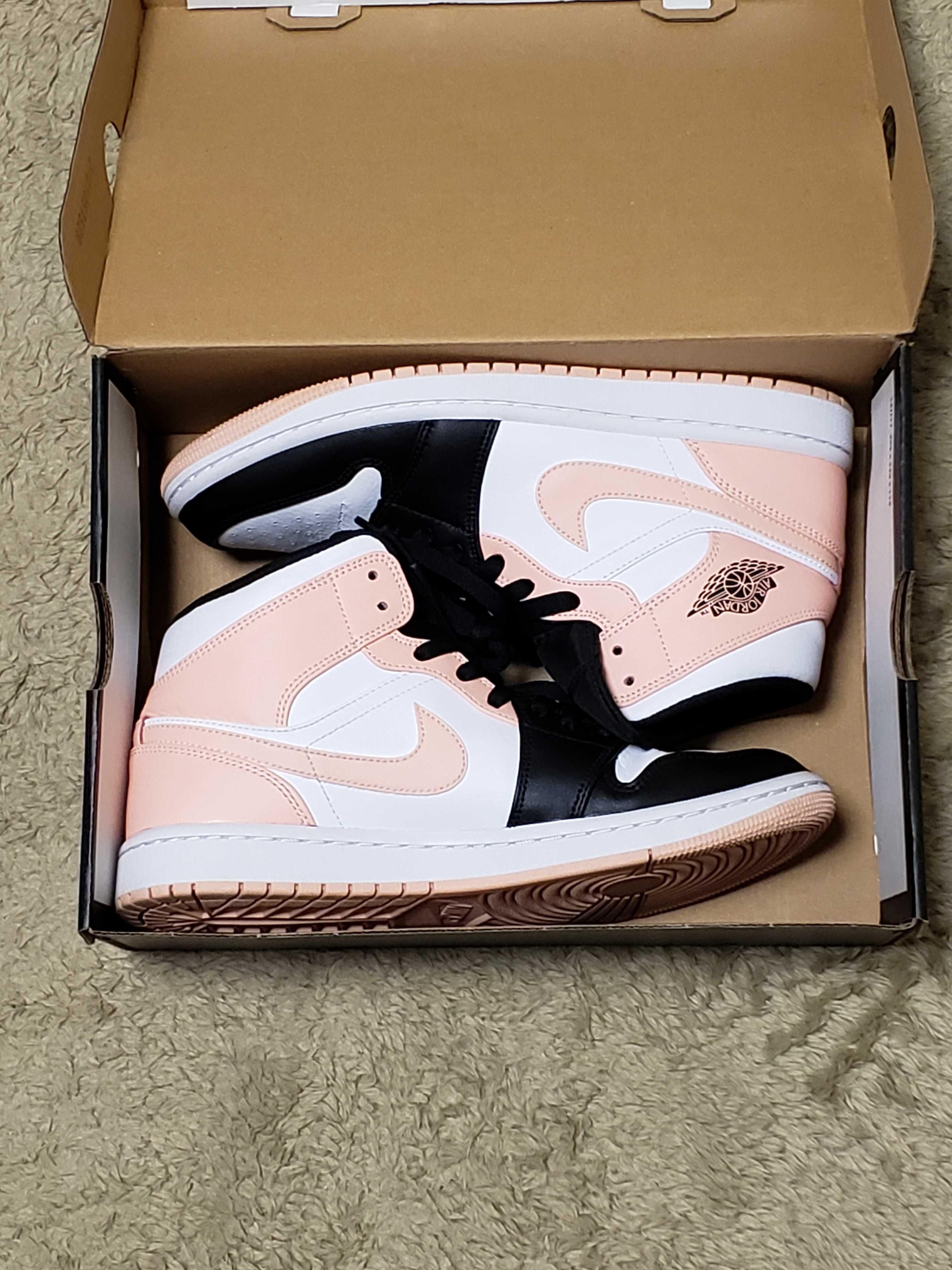 NIKE AIR JORDAN 1 MID "WHITE/BLACK/CRIMSON TINT"