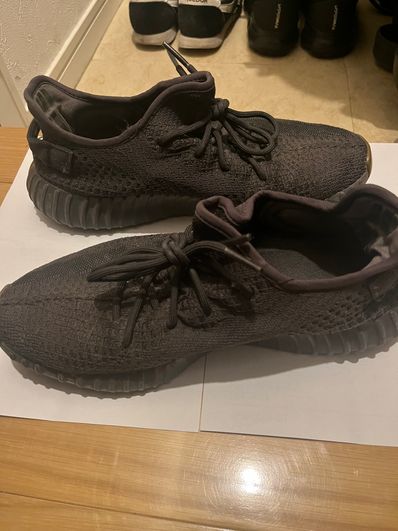 adidas YEEZY Boost 350 V2 "Cinder"