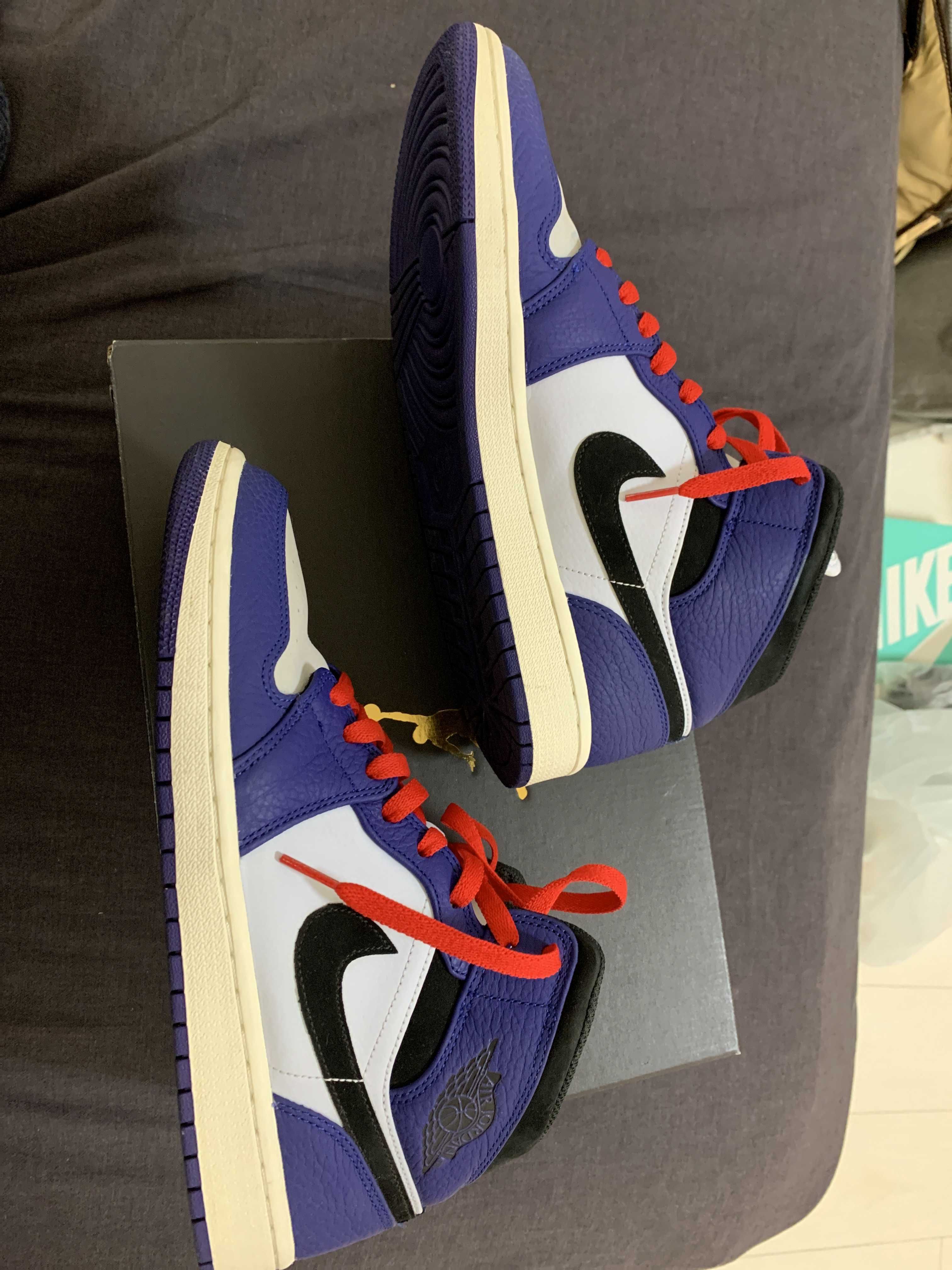 Nike Air Jordan 1 Mid "Deep Royal Blue"