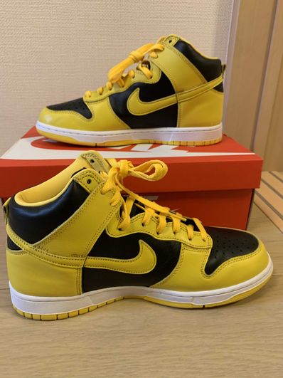 Nike Dunk High "Black/Varsity Maize"