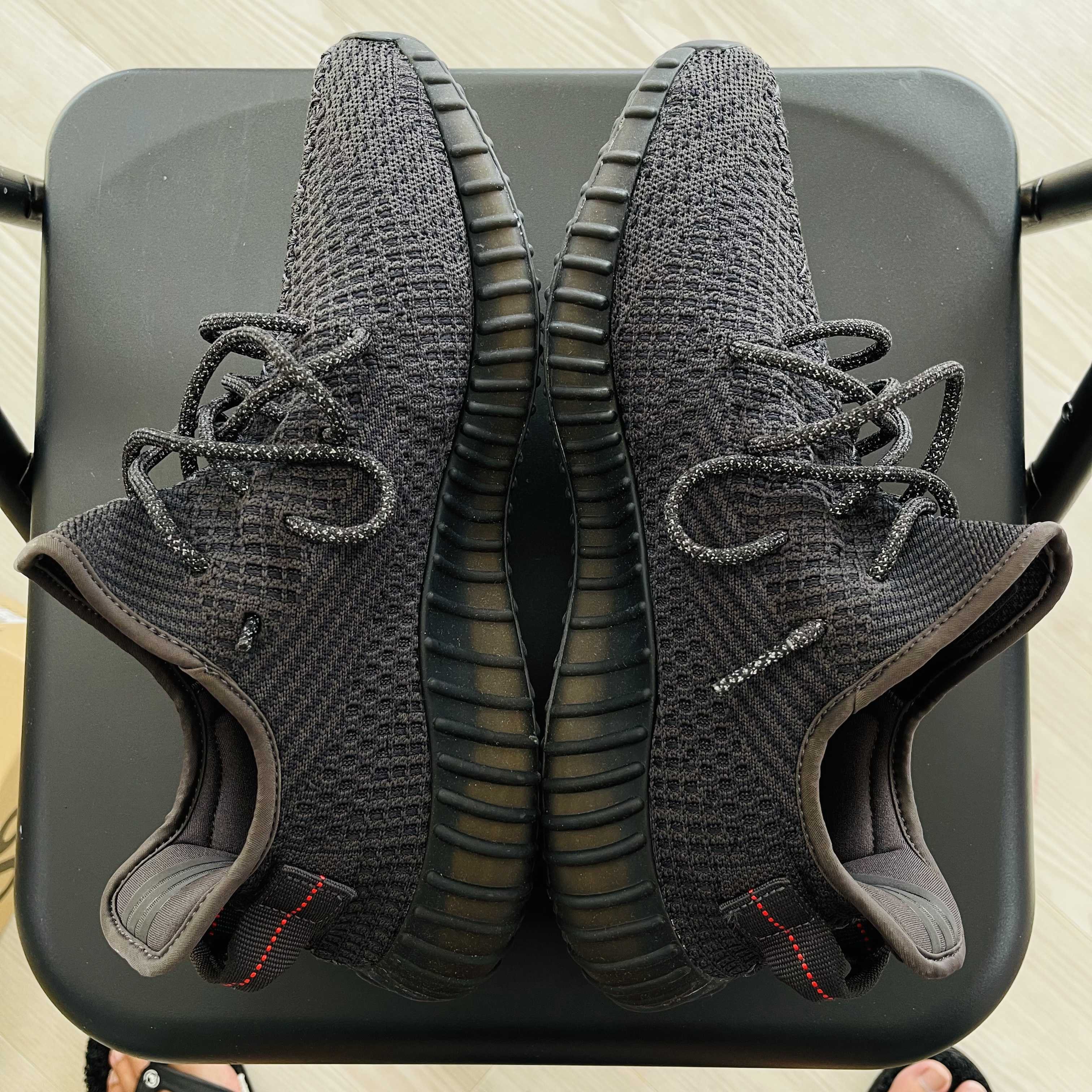 adidas YEEZY Boost 350 V2 "Black"