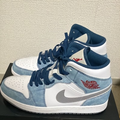 Nike Air Jordan 1 Mid SE "White/Hyper Royal/Red"