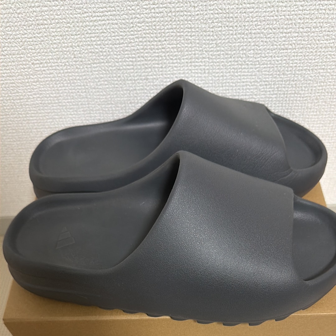 イージー イージー スライド (YEEZY Yeezy Slide) の新作・中古通販