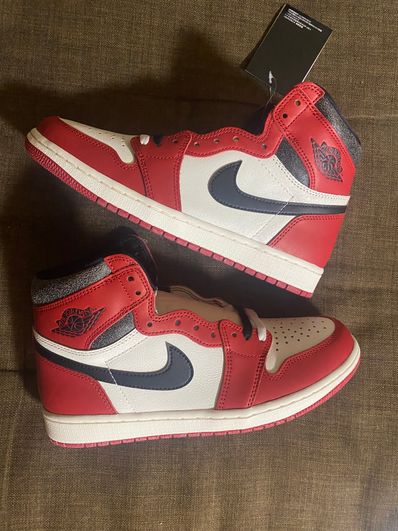Nike Air Jordan 1 High OG "Lost & Found/Chicago"