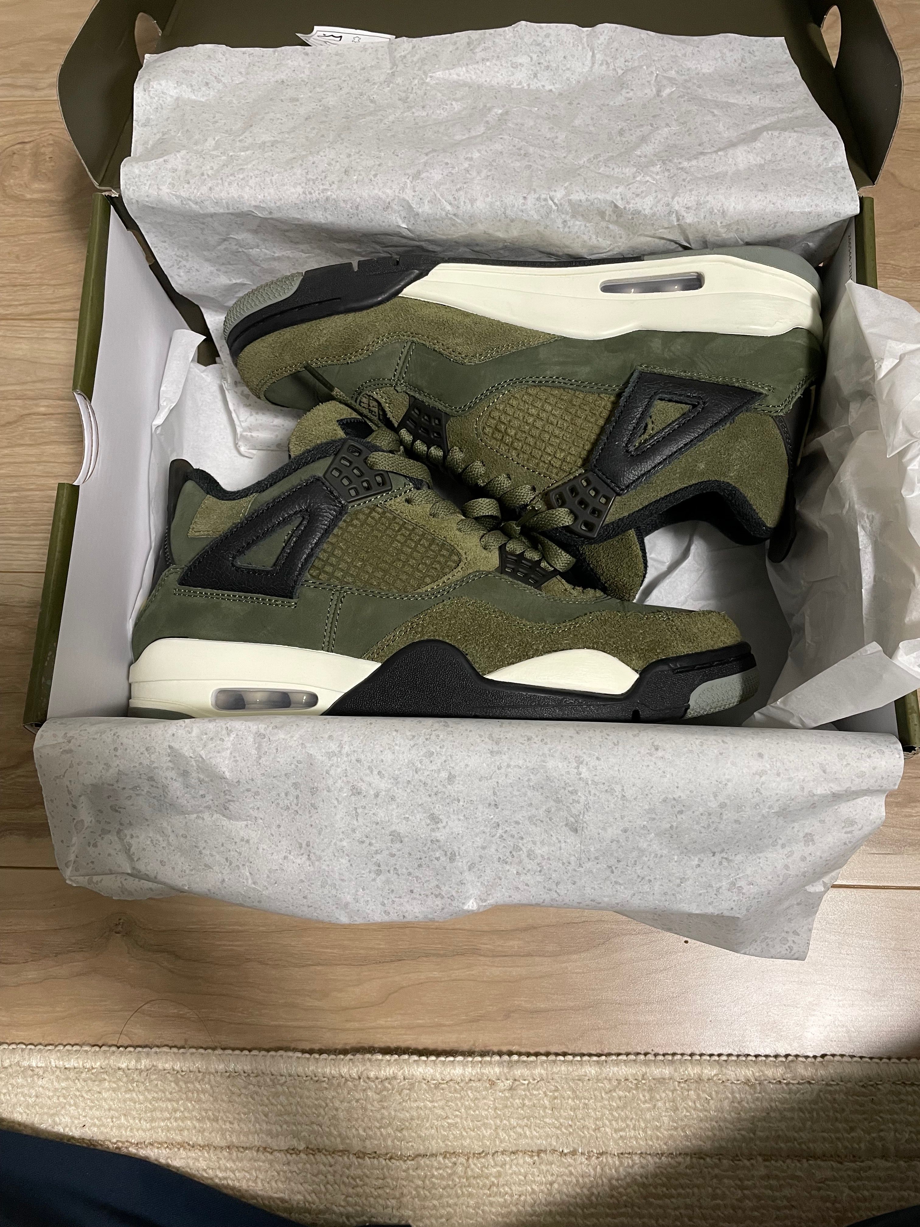 Nike Air Jordan 4 Retro SE Craft "Olive"