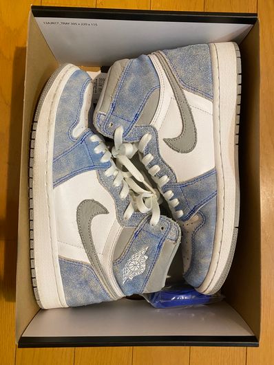 Nike Air Jordan 1 High OG "Hyper Royal"