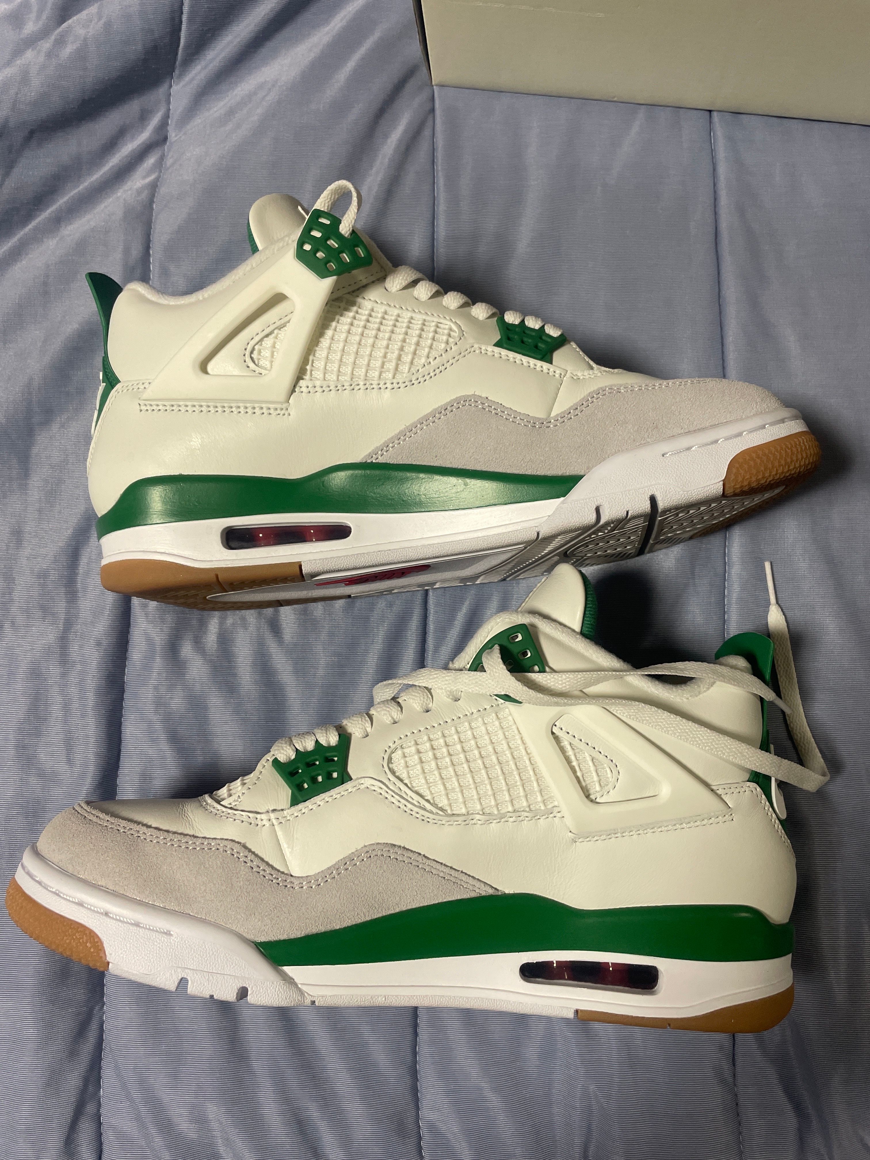 Nike SB × Air Jordan 4 Retro SP "Pine Green"