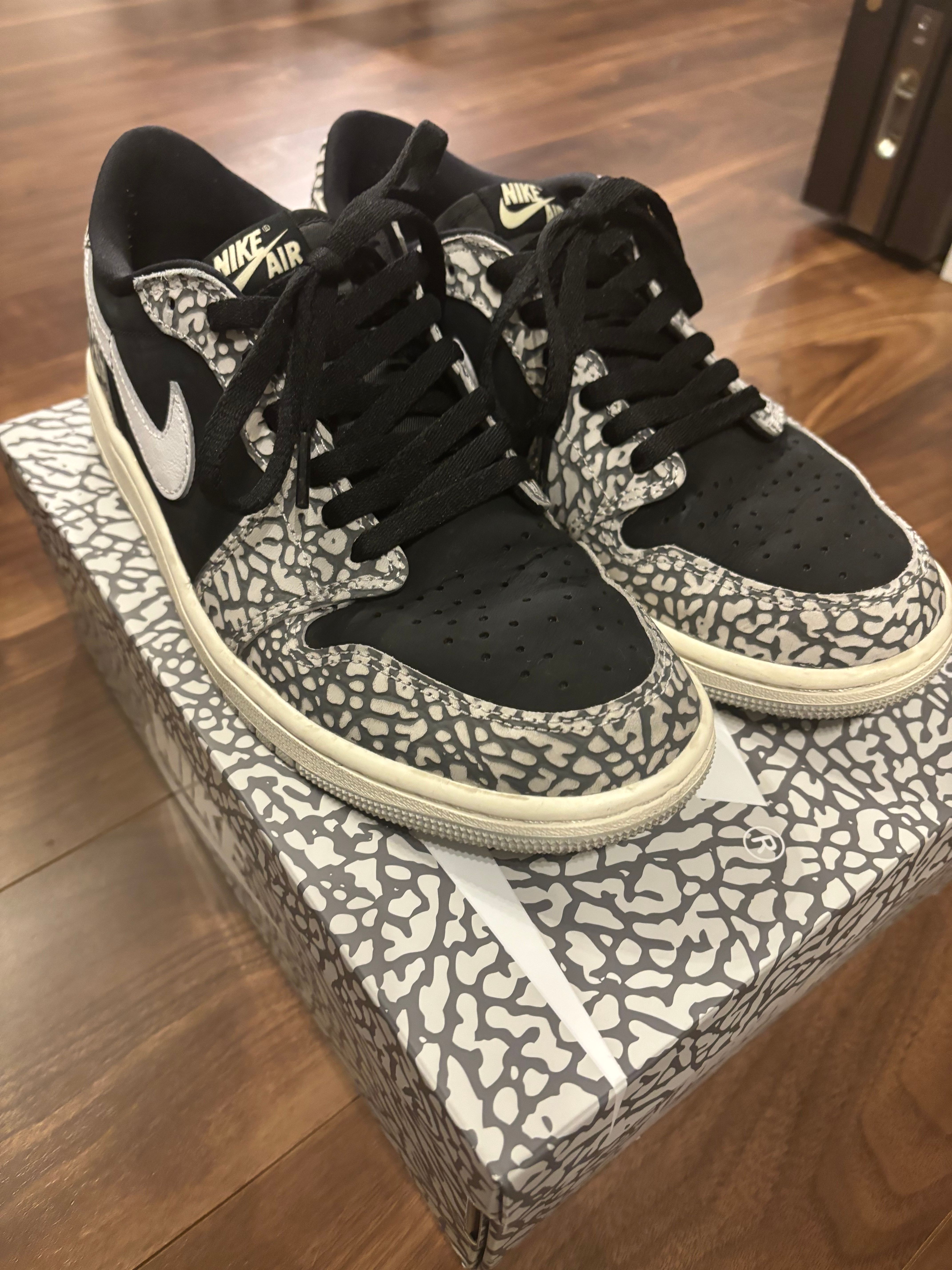 Nike Air Jordan 1 Retro Low OG "Black Cement"