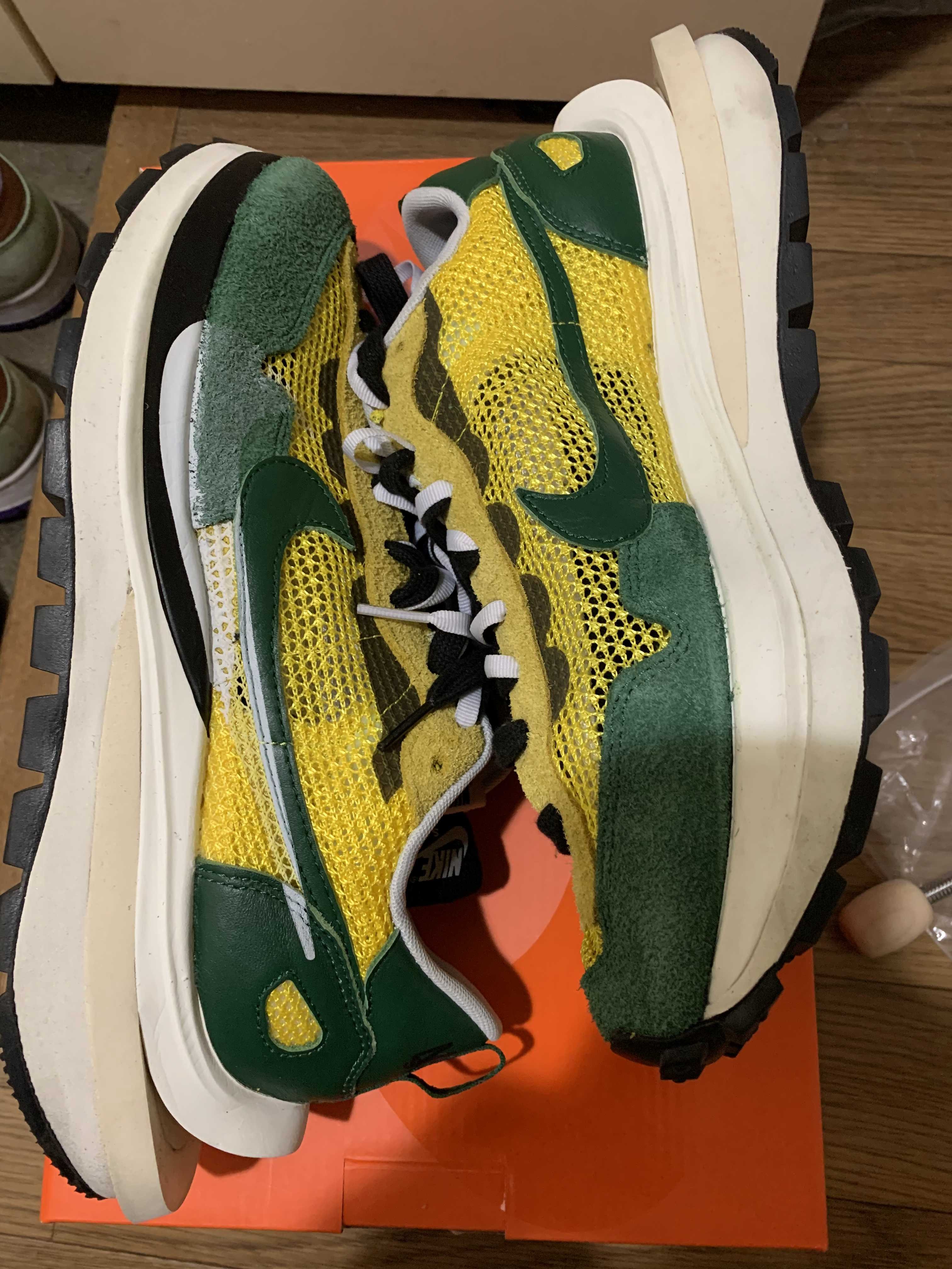 sacai × Nike Vapor Waffle "Tour Yellow/Stadium Green-Sail"