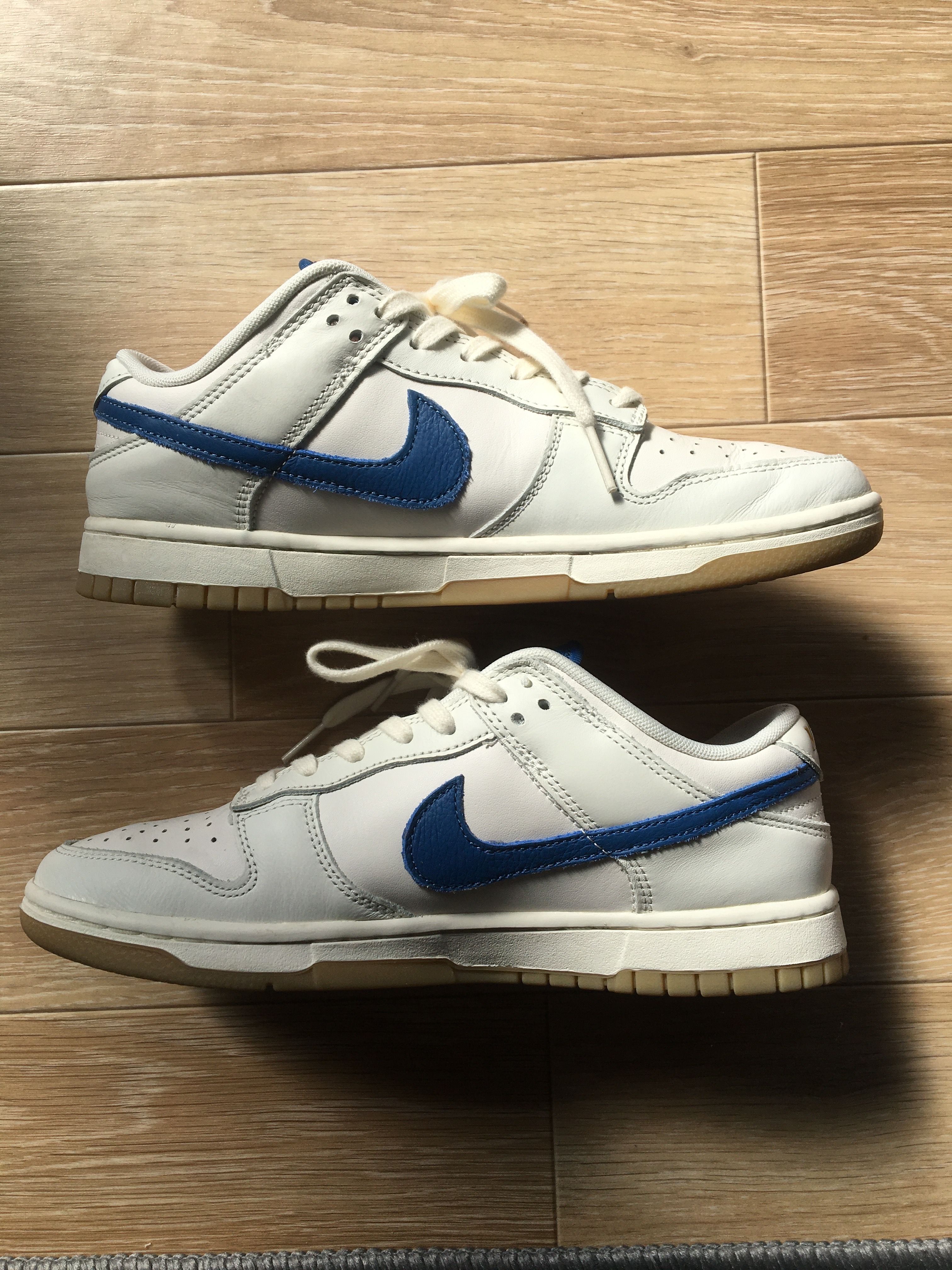 Nike Dunk Low SE "Royal and Gum"