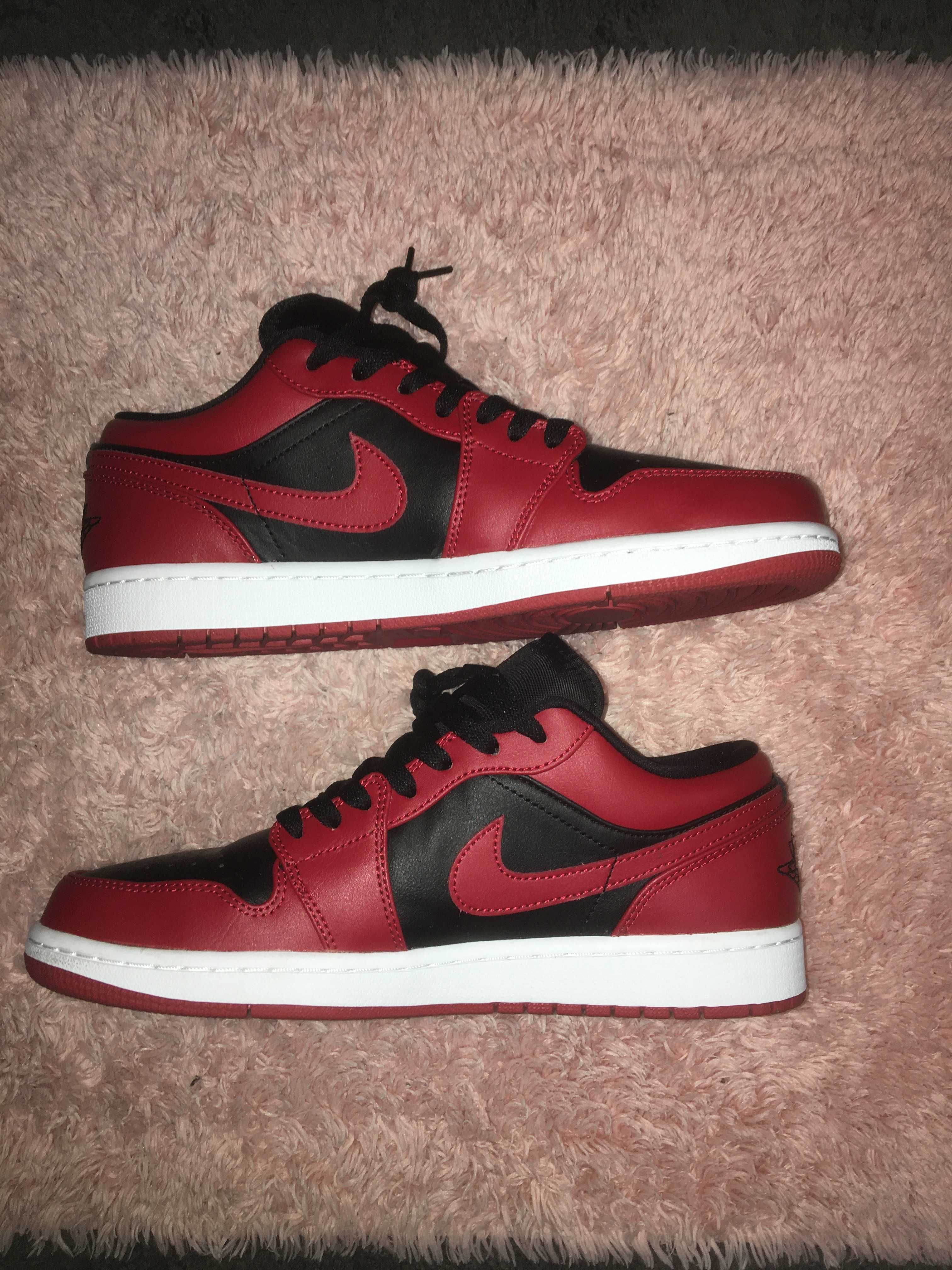Nike Air Jordan 1 Low "Varsity Red"   