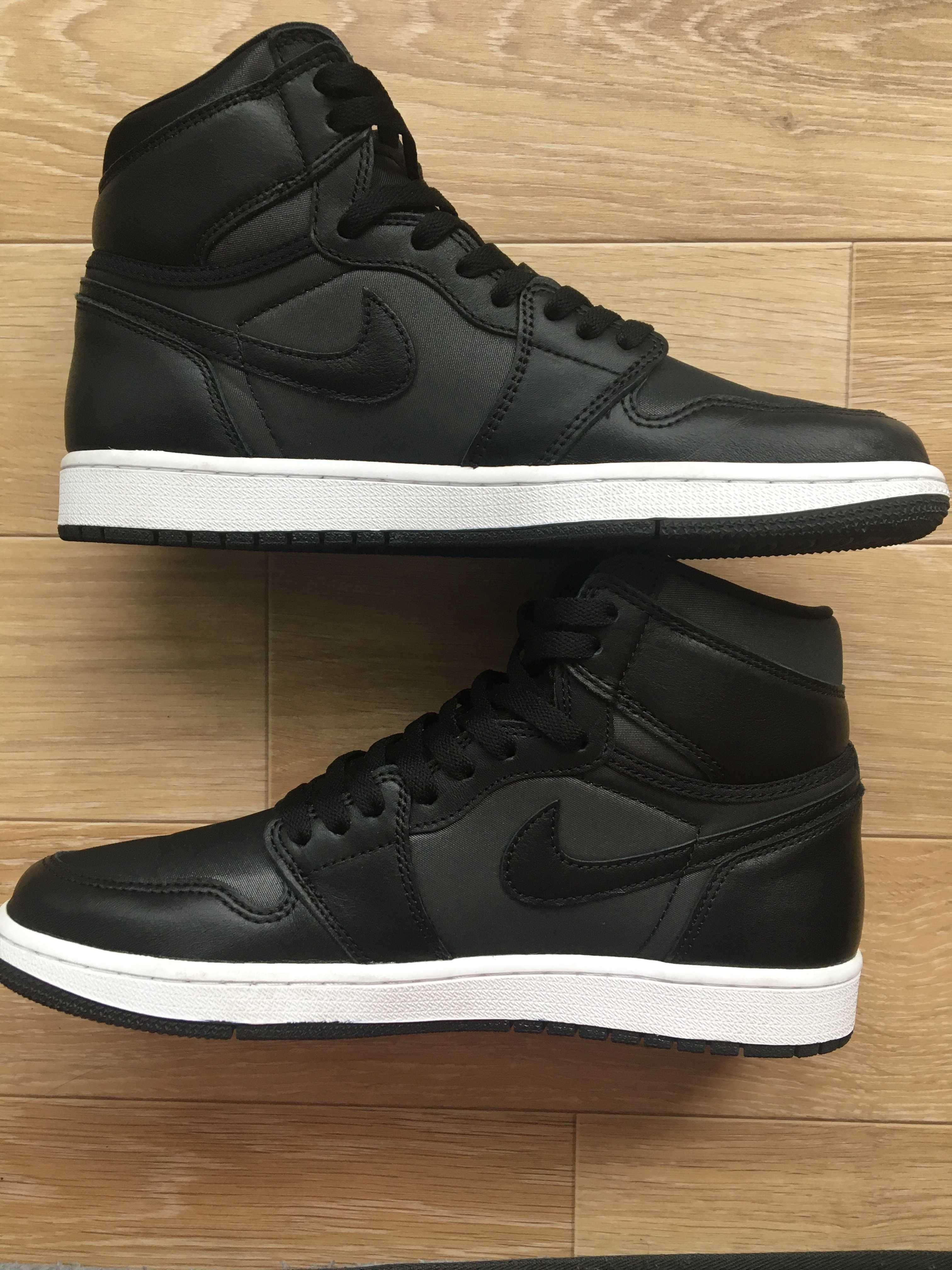 Nike Air Jordan 1 Retro High OG "Black/Metallic Silver/Gym Red"  