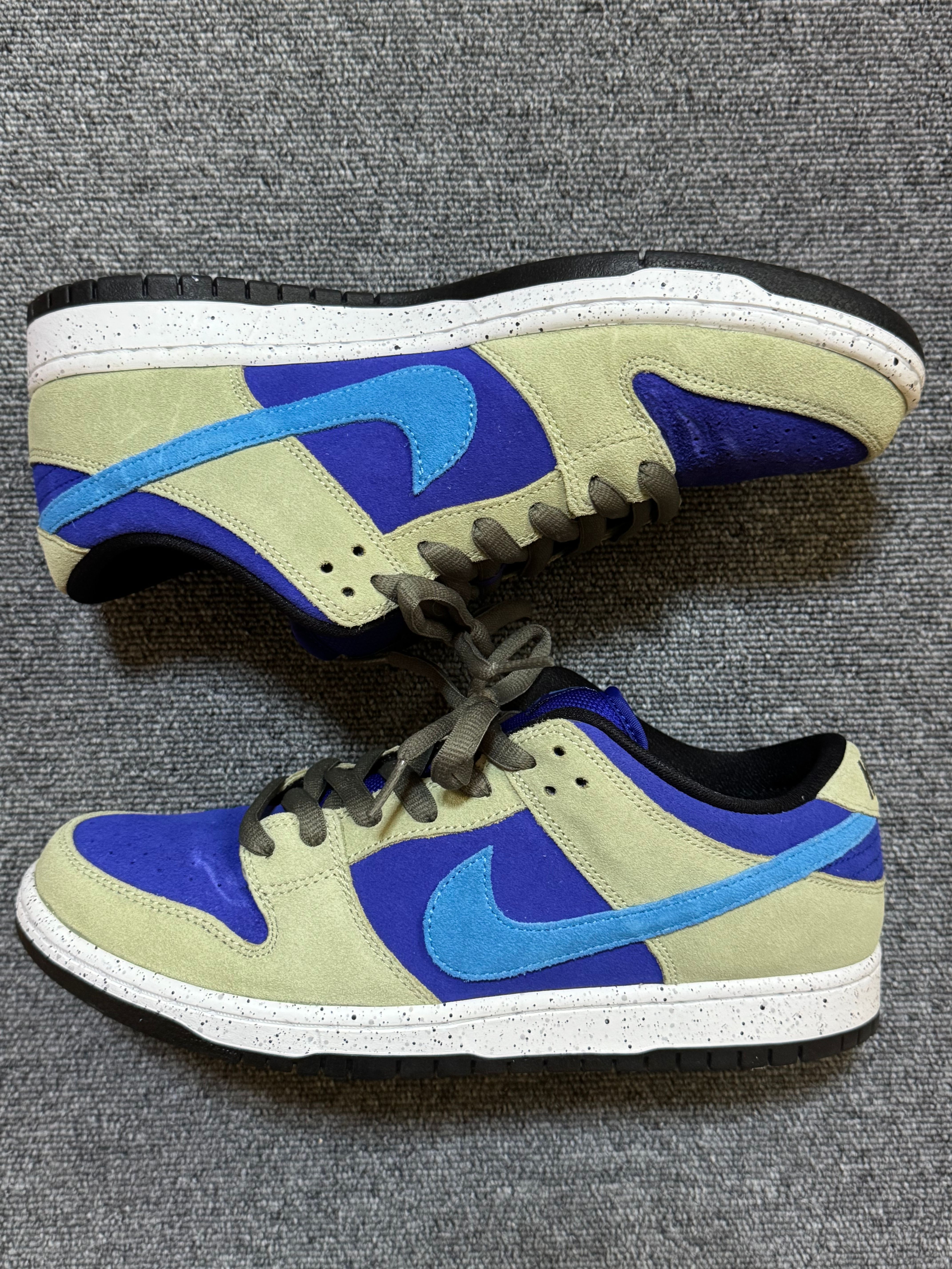 Nike SB Dunk Low "Celadon"