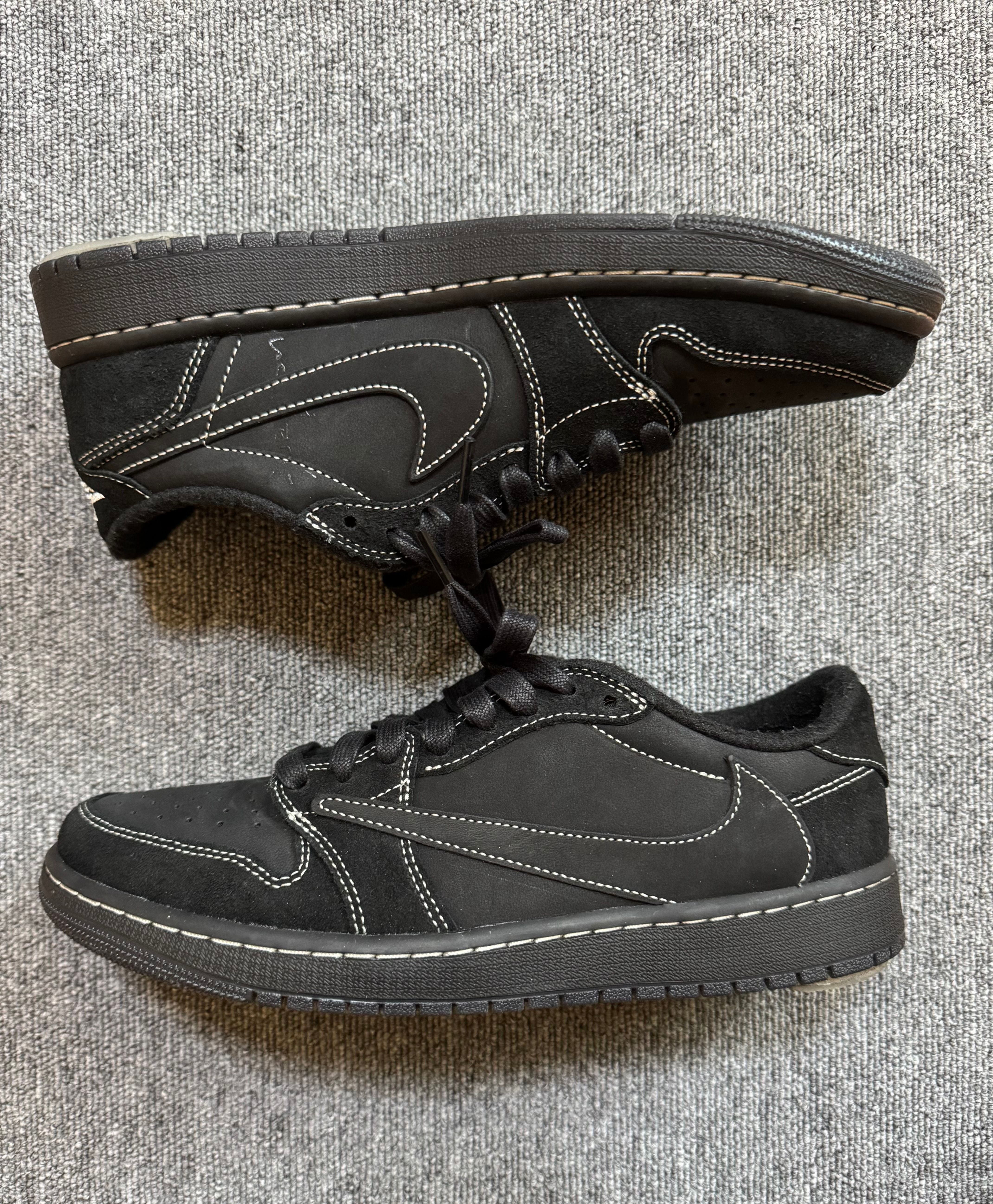 Travis Scott × Nike Air Jordan 1 Low OG SP "Black Phantom"