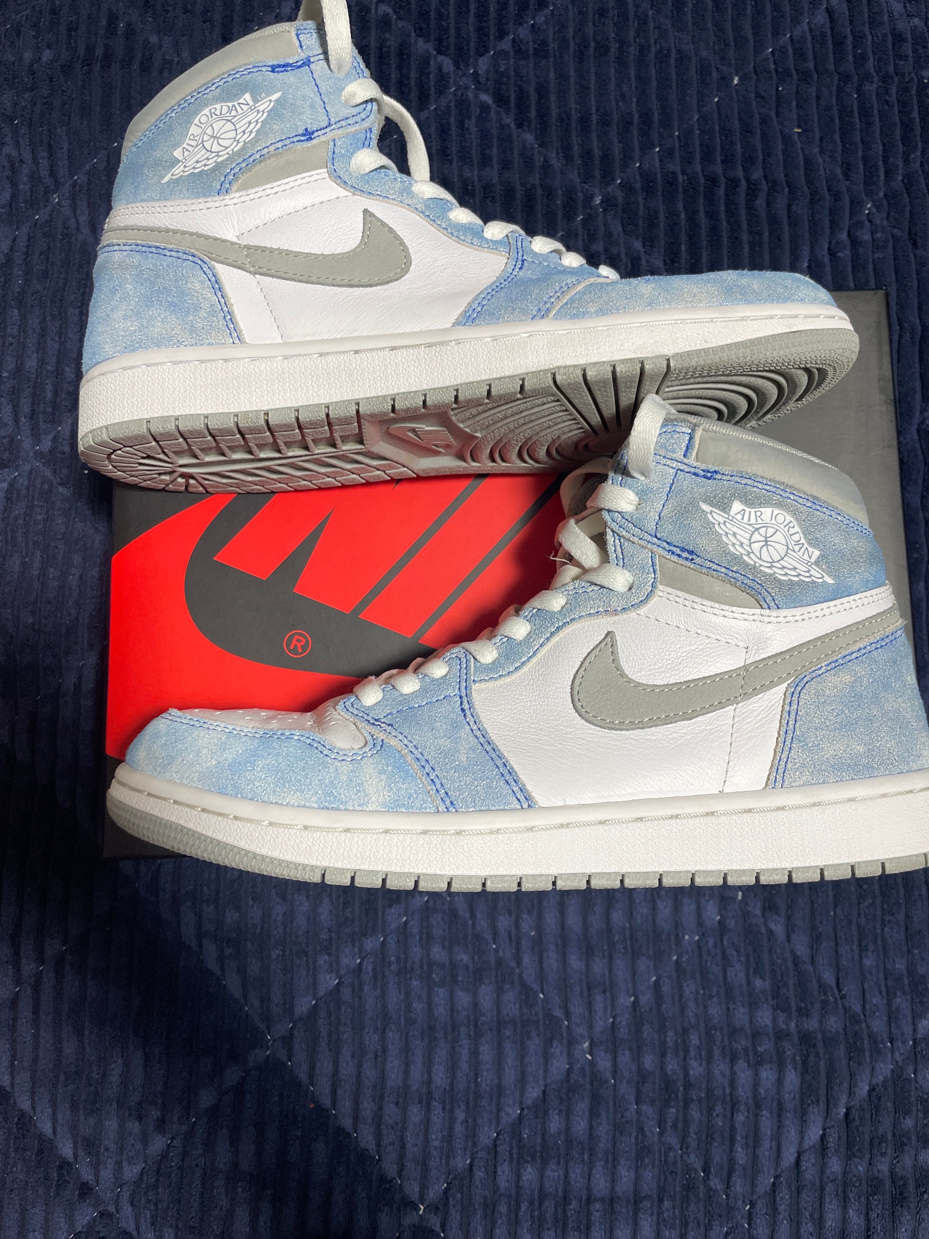 Nike Air Jordan 1 High OG "Hyper Royal"