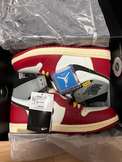 UNION × Nike Air Jordan 1 Retro High OG "Chicago/Shadow"