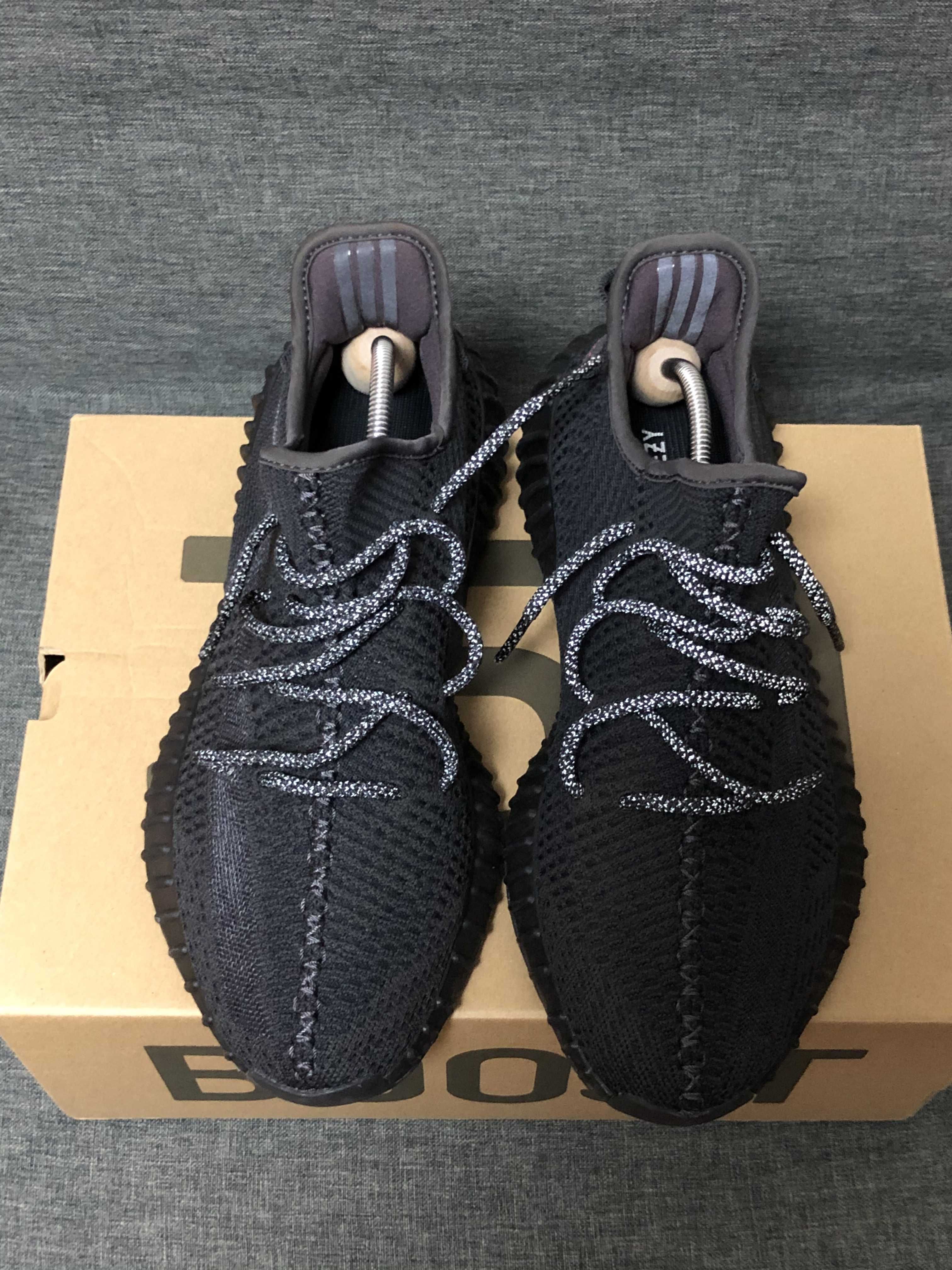 adidas YEEZY Boost 350 V2 "Black"