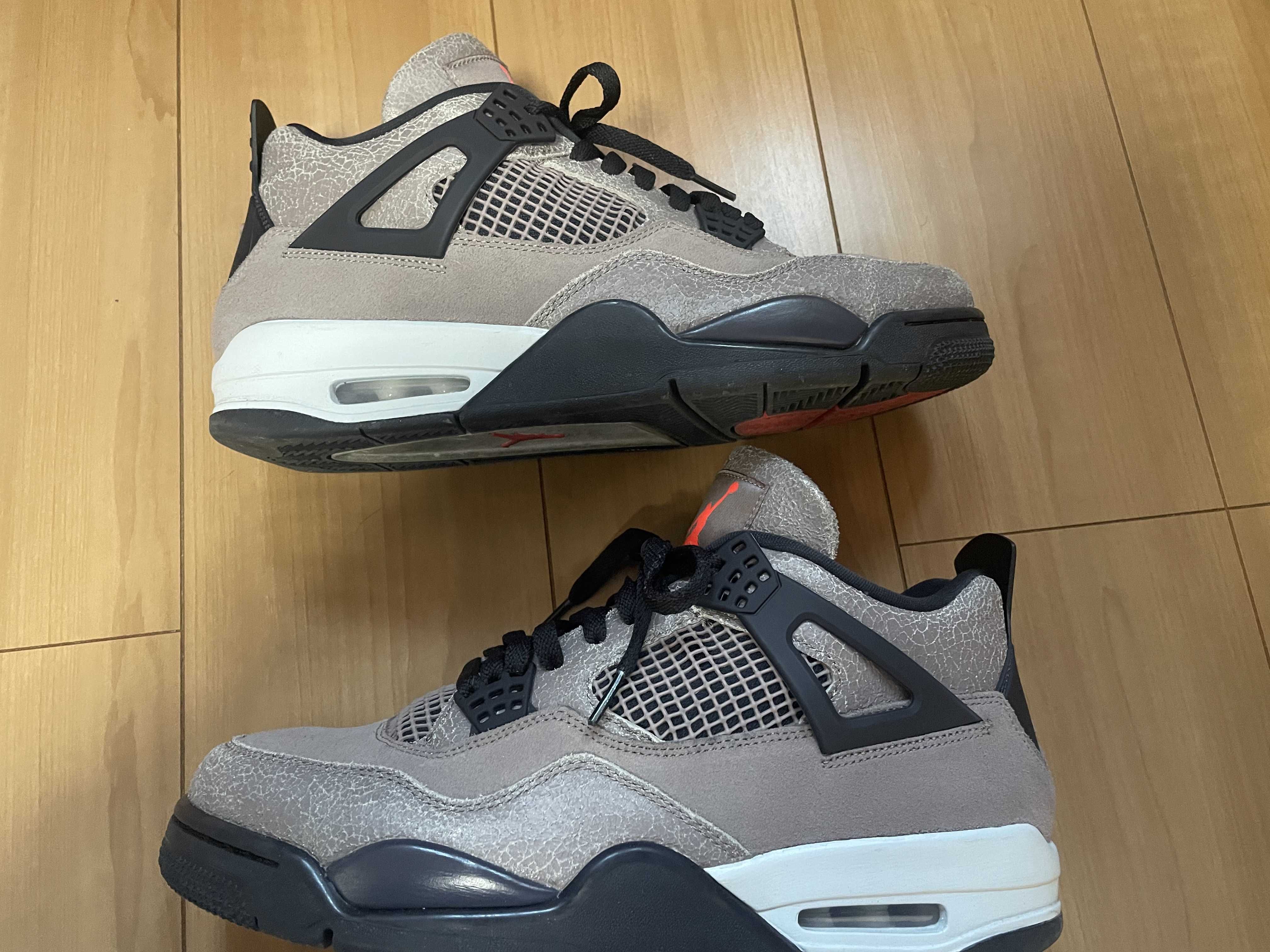 Nike Air Jordan 4 "Taupe Haze"