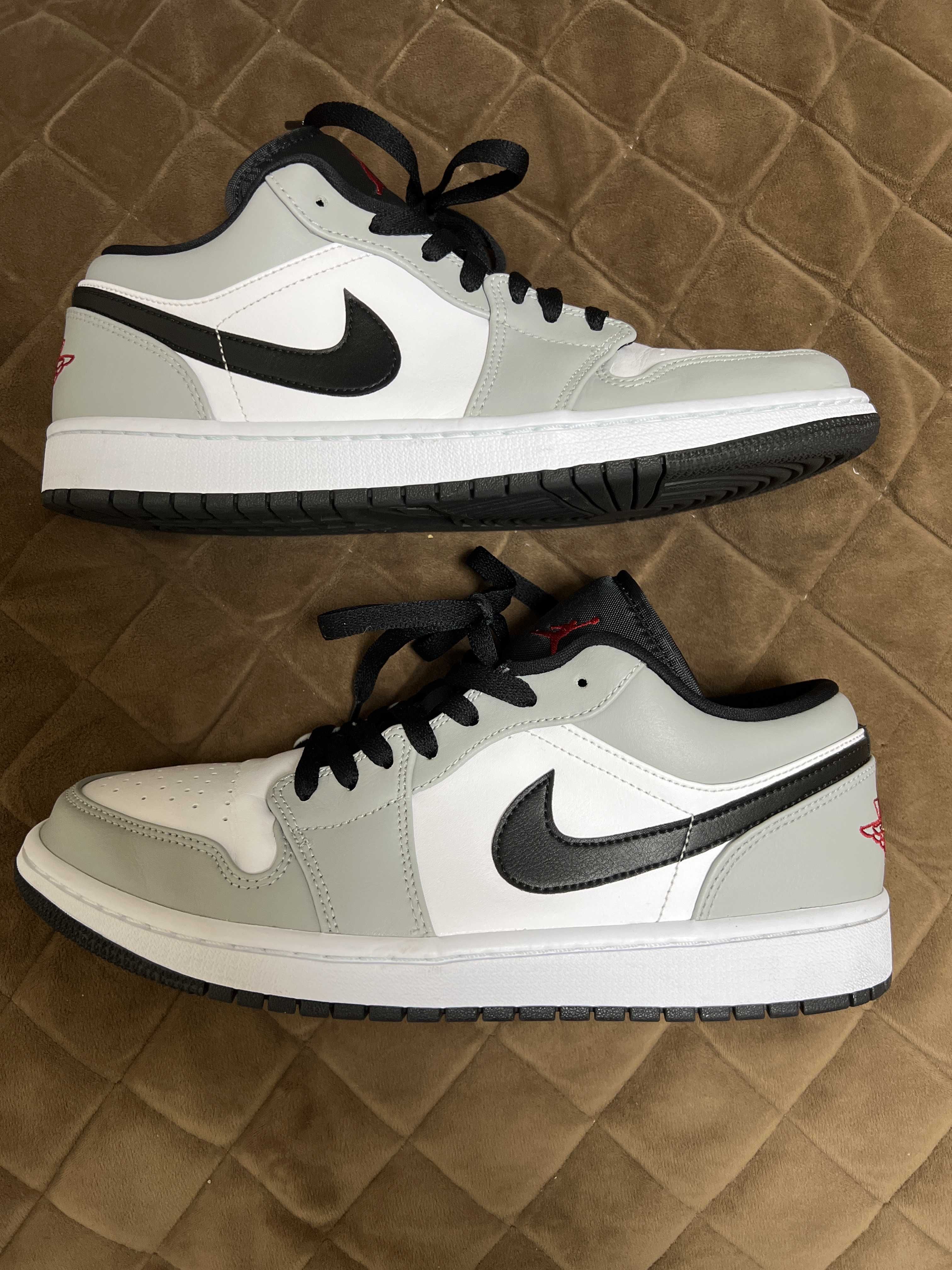 NIKE AIR JORDAN 1 LOW "LIGHT SMOKE GREY"