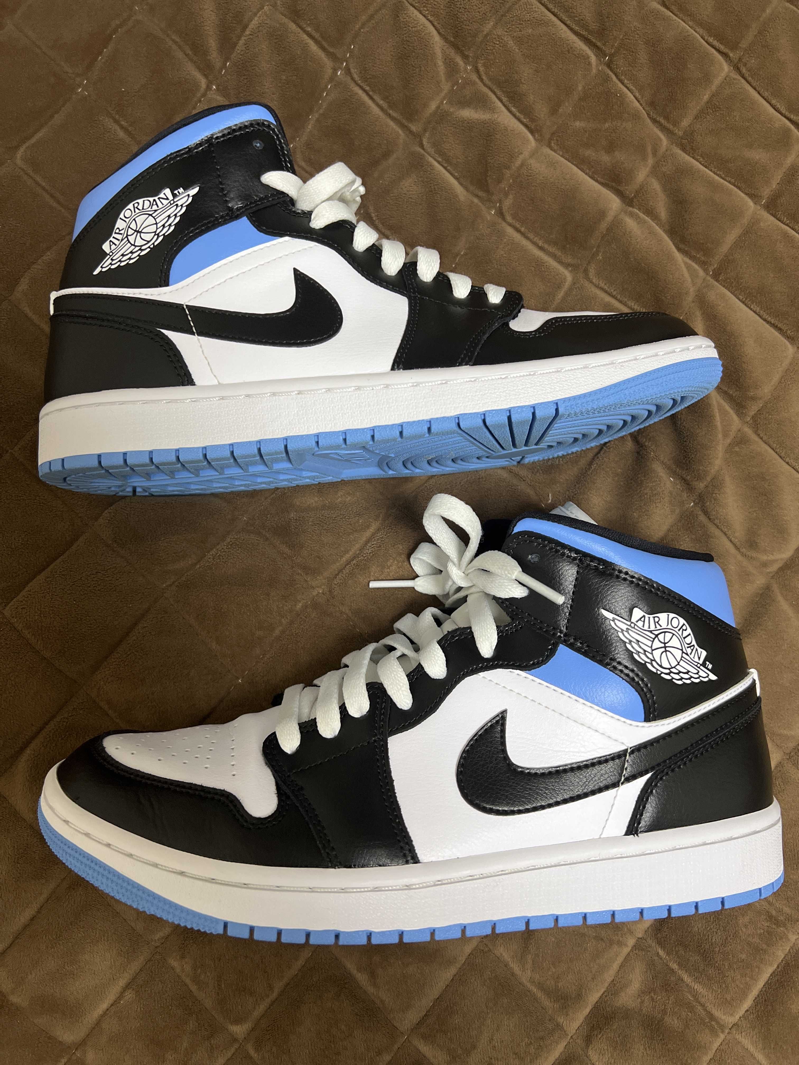 Nike Women's Air Jordan 1 Mid "Black/University Blue"
