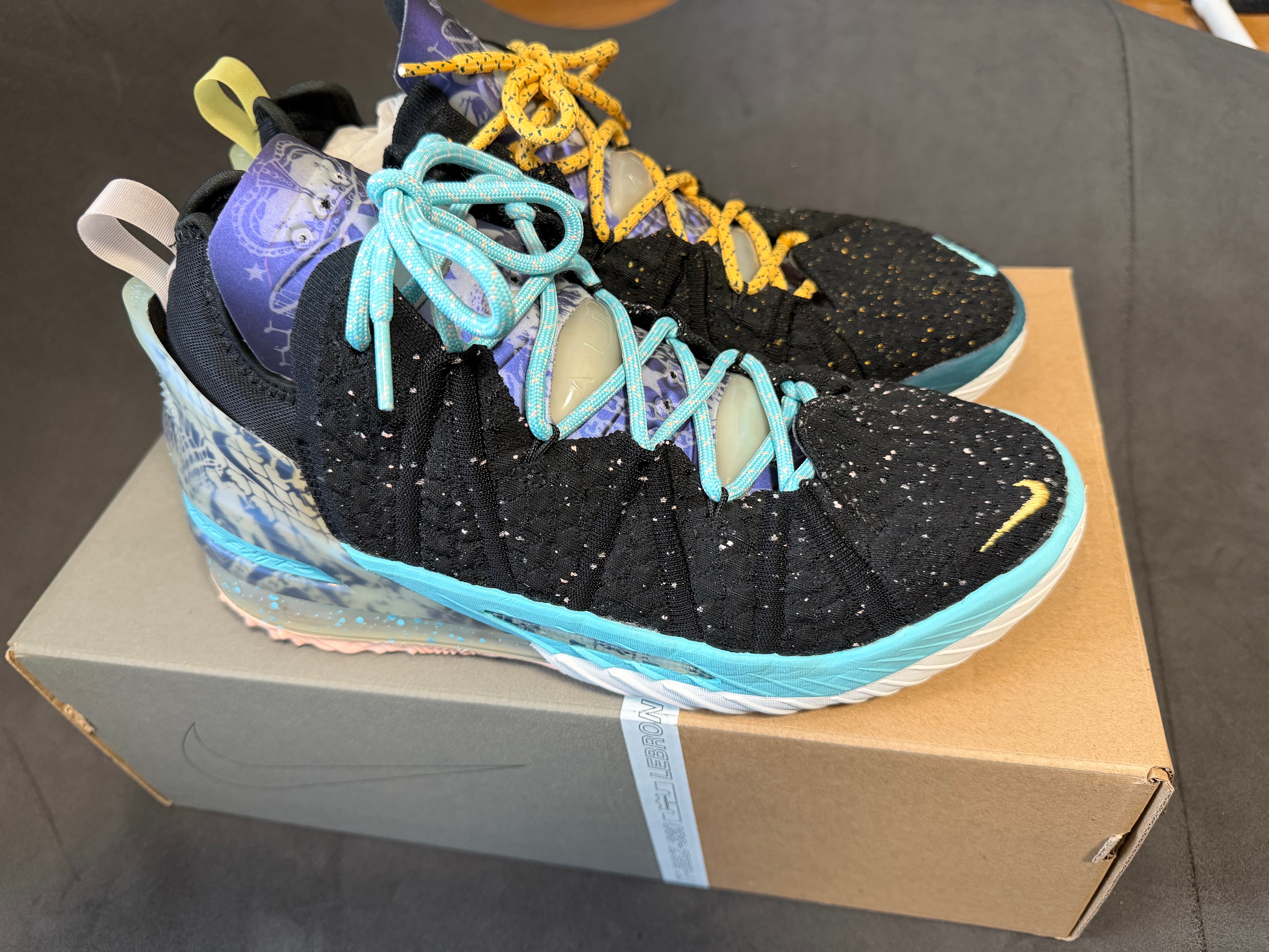 Nike LeBron 18 "Reflections"