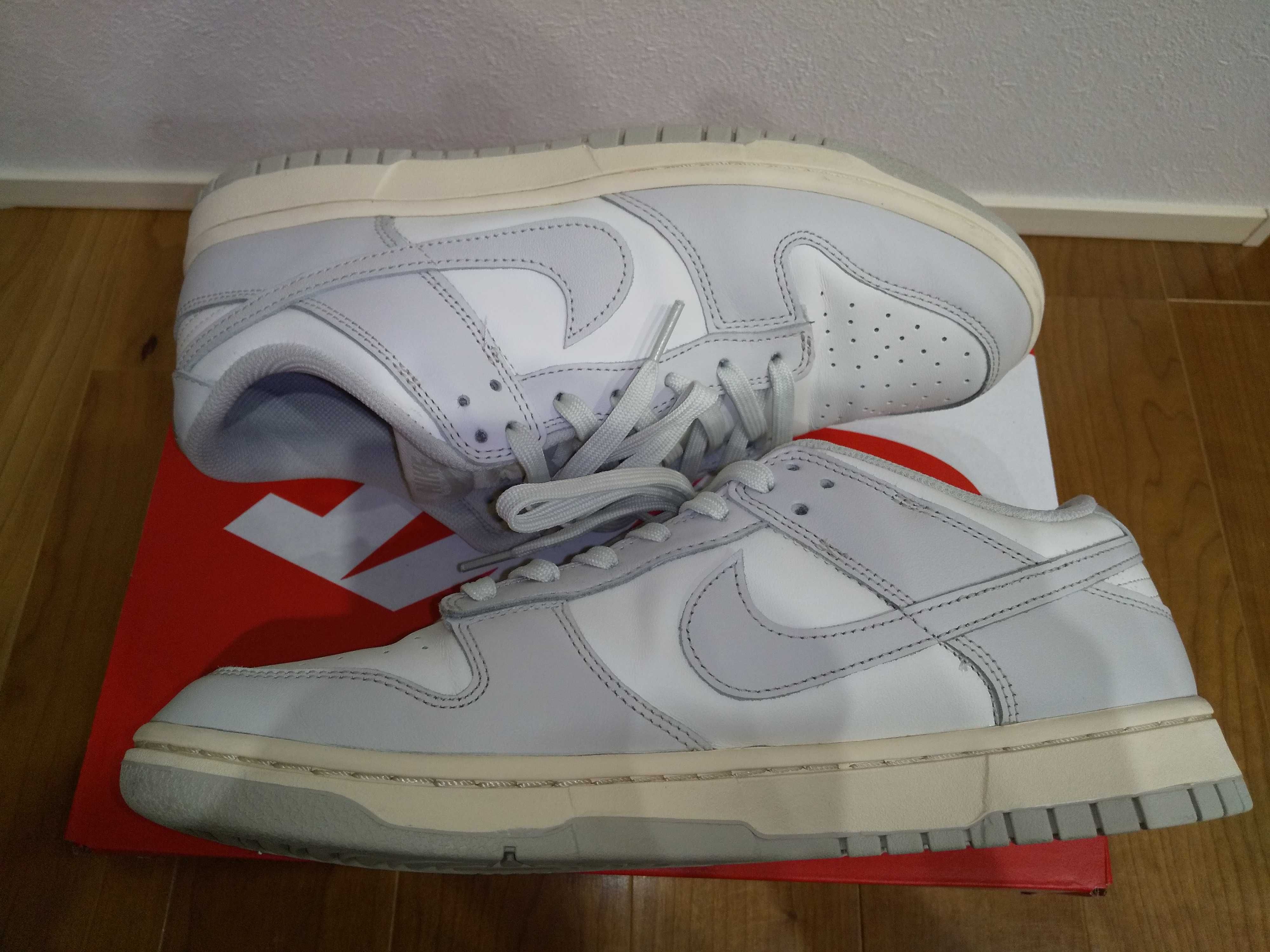 Nike Women's Dunk Low "Light Bone"