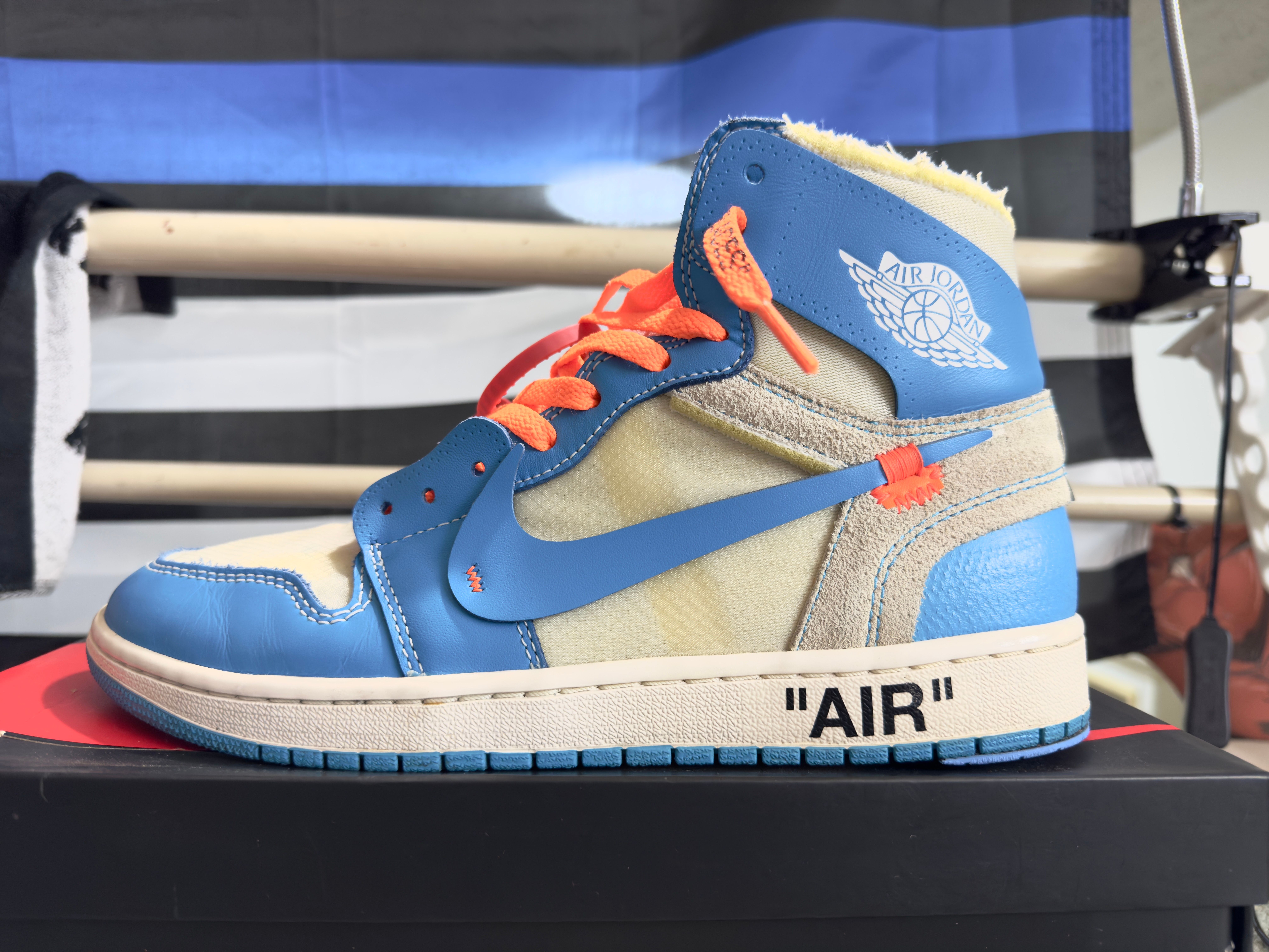Off-White × Nike Air Jordan 1 High UNC "White/Dark Powder Blue"