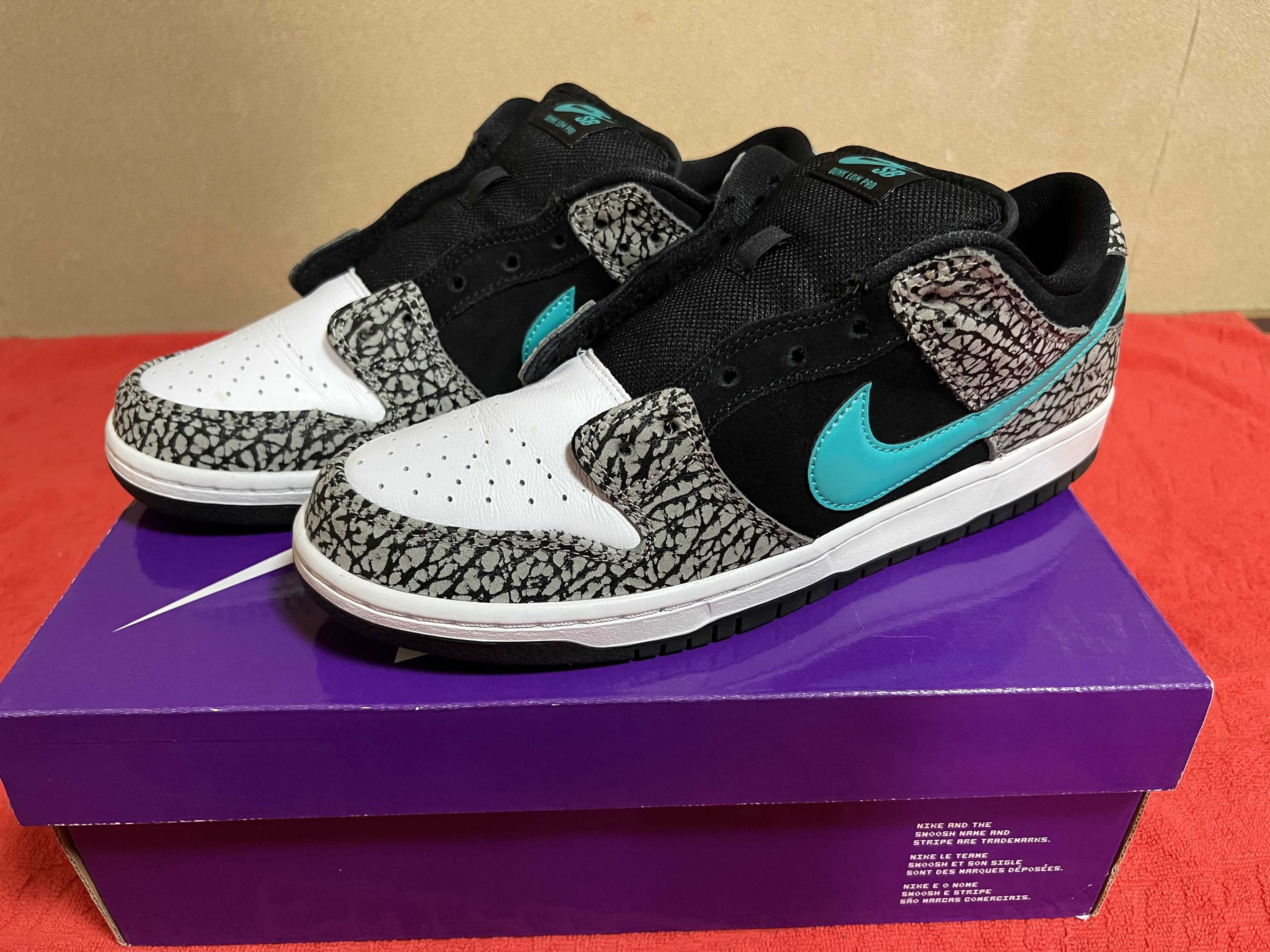 Nike SB Dunk Low "Elephant/Safari"