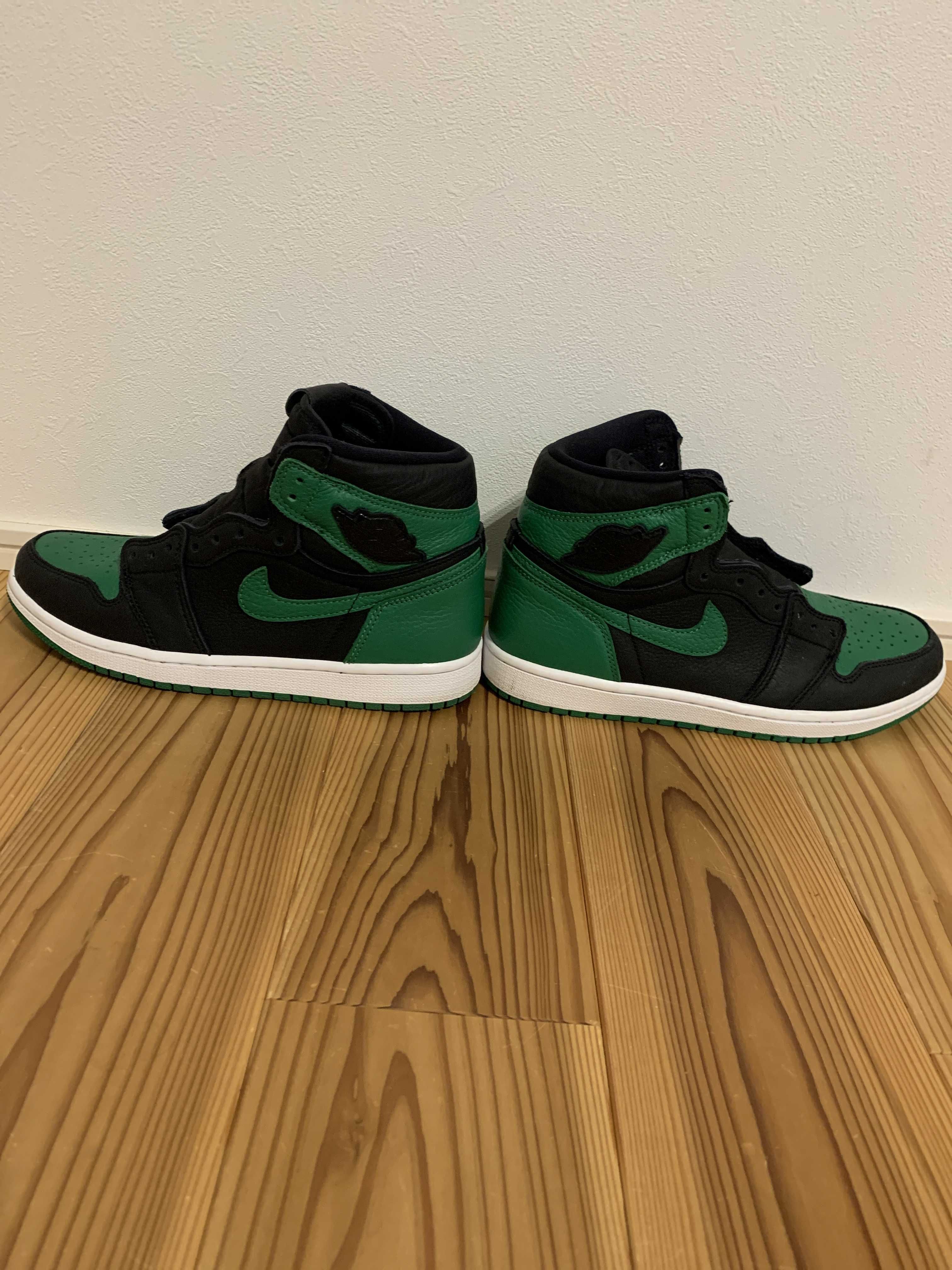 Nike Air Jordan 1 Retro High OG "Black/Pine Green" (2020)      