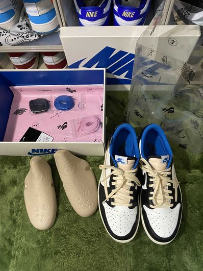 Travis Scott × fragment design × Nike Air Jordan 1 Low OG SP "Military Blue"