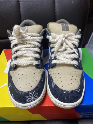Travis Scott × Nike SB Dunk Low "Black/Parachute Beige"