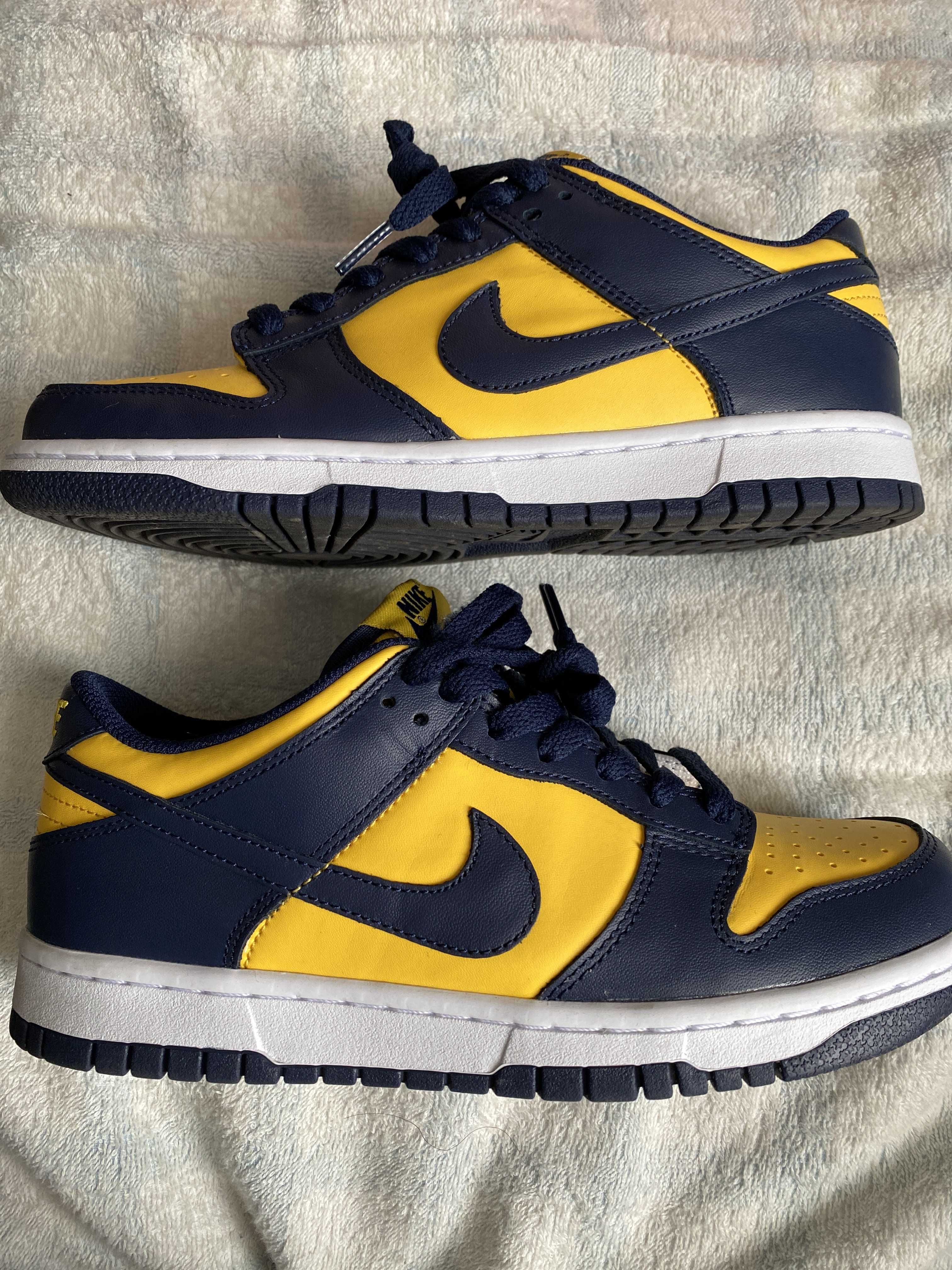NIKE GS DUNK LOW "MICHIGAN"
