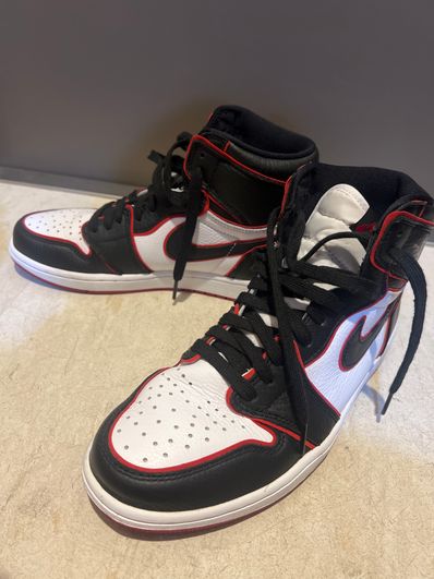 Nike Air Jordan 1 Retro High OG "Blood Line"