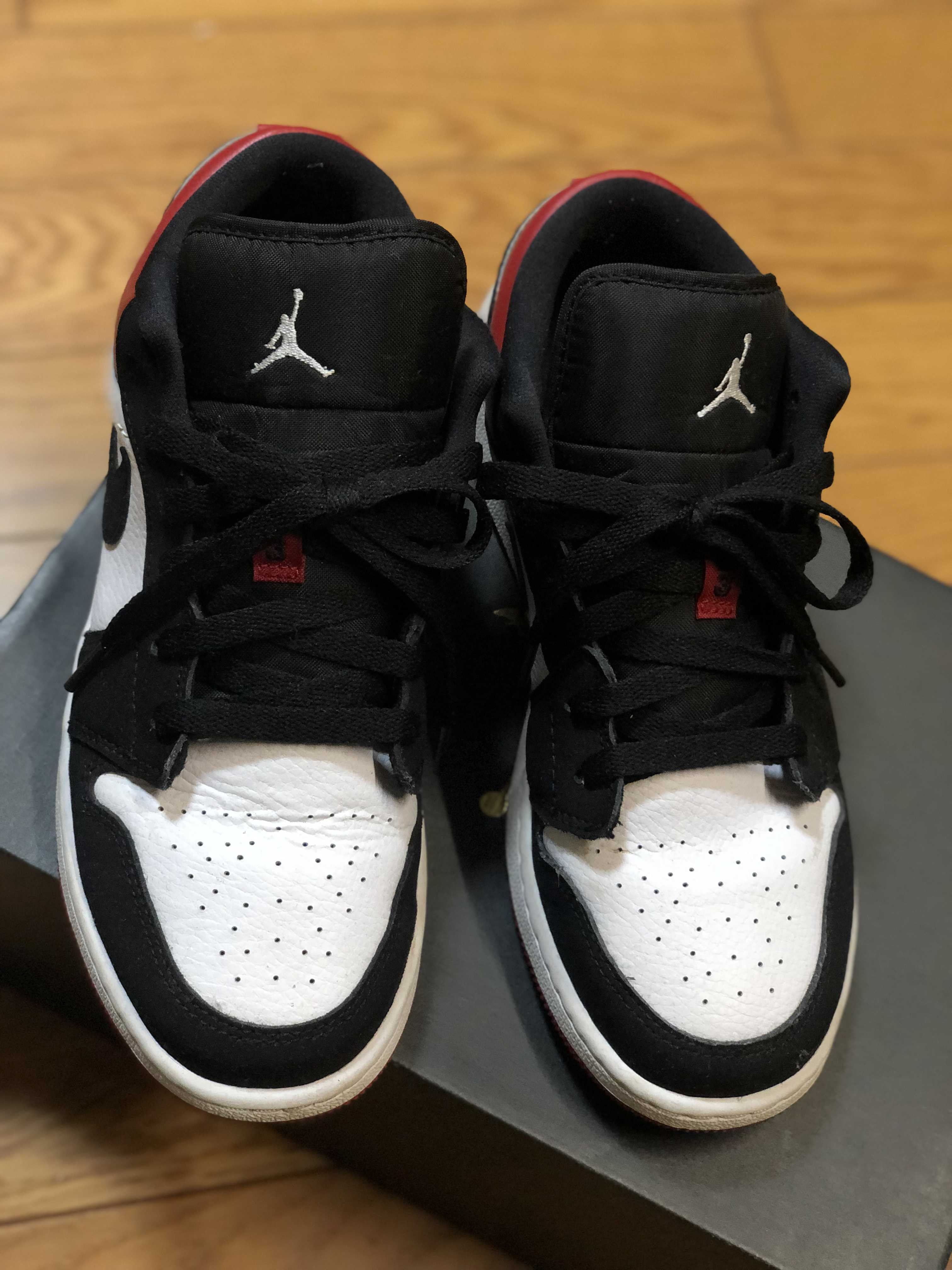 Nike GS Air Jordan 1 Low "Black Toe" 