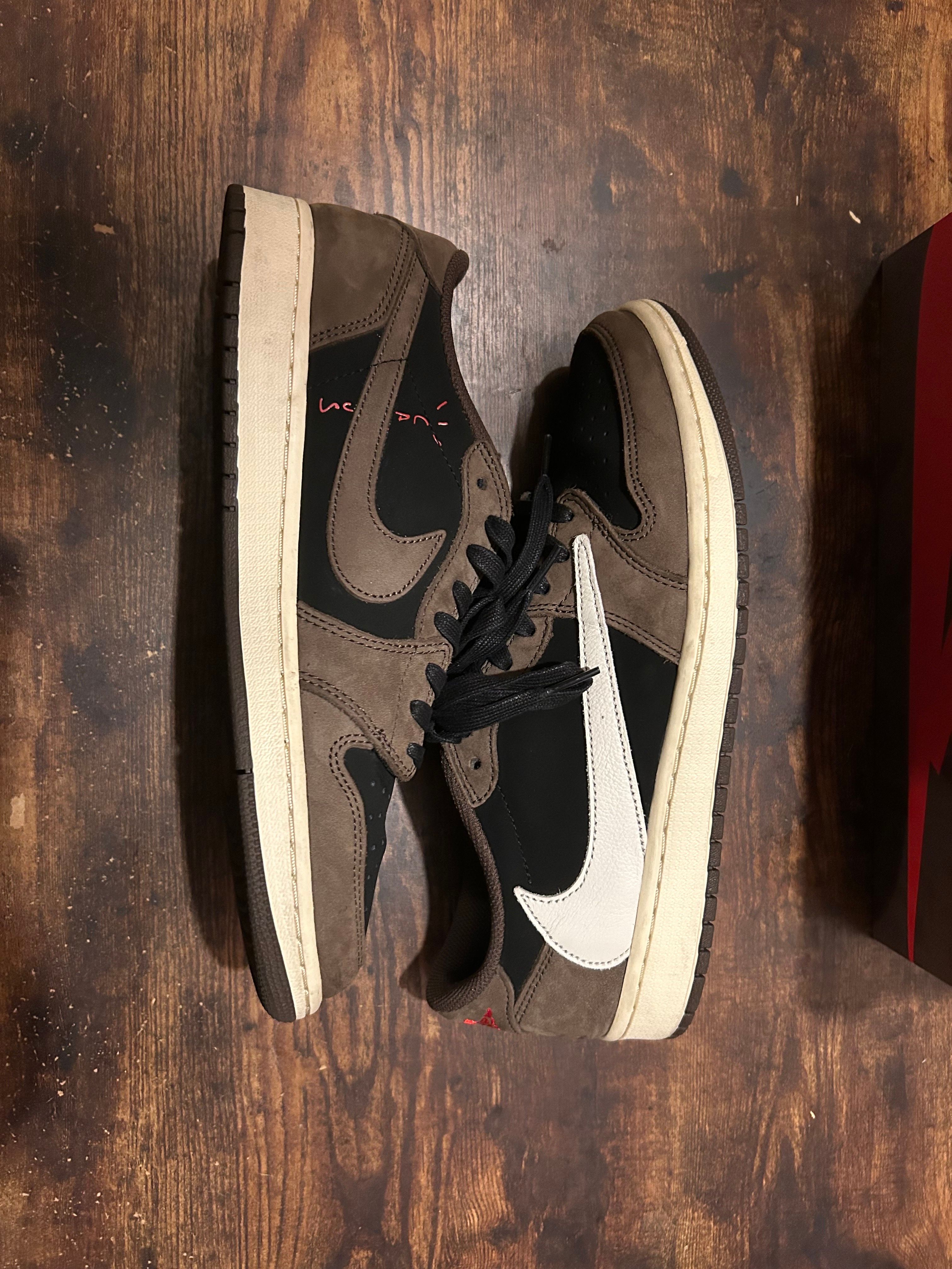 Travis Scott × Nike Air Jordan 1 Low OG SP-T  "Black/Dark Mocha"
