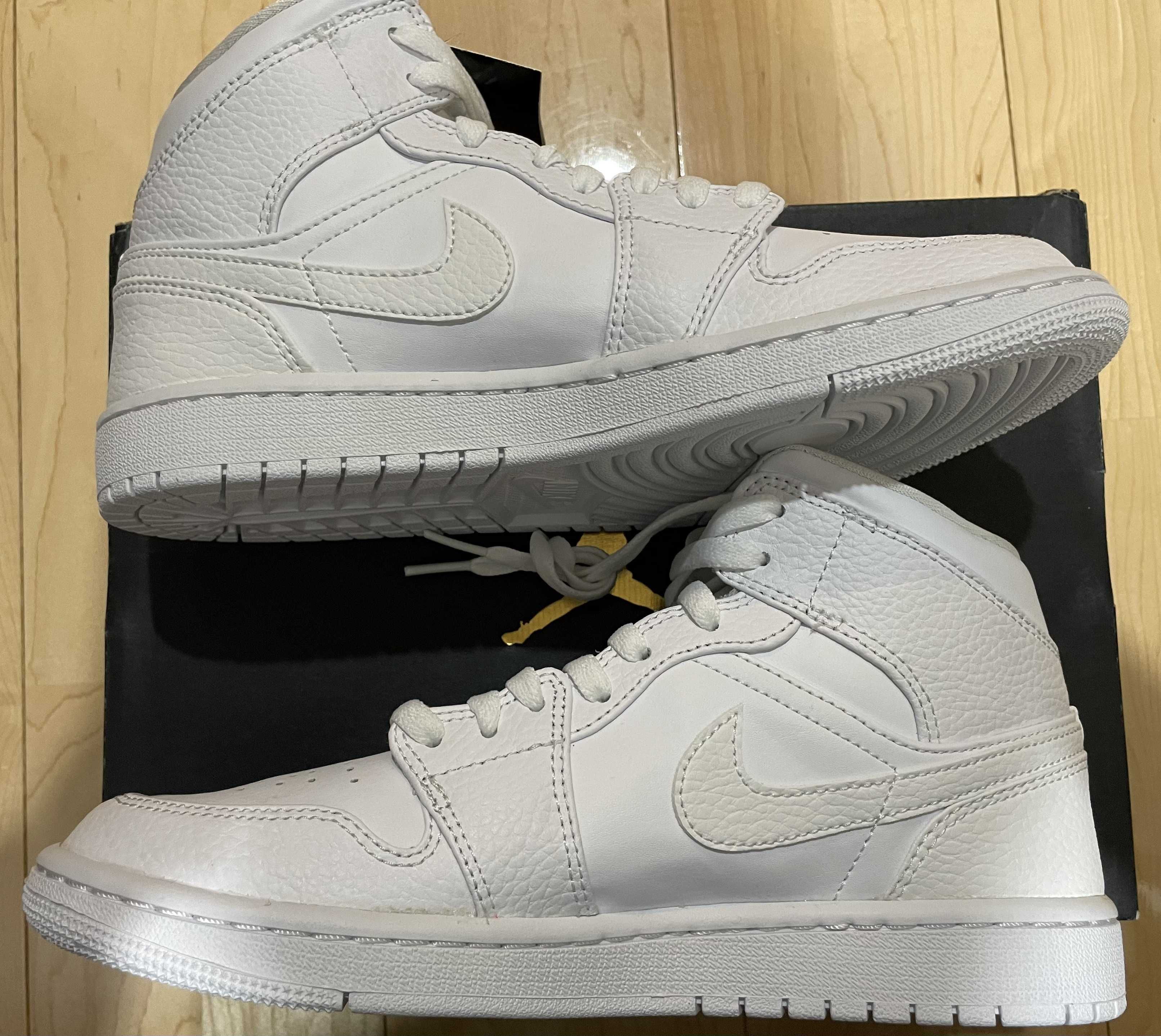 Nike Air Jordan 1 Mid "Triple White"(2020)