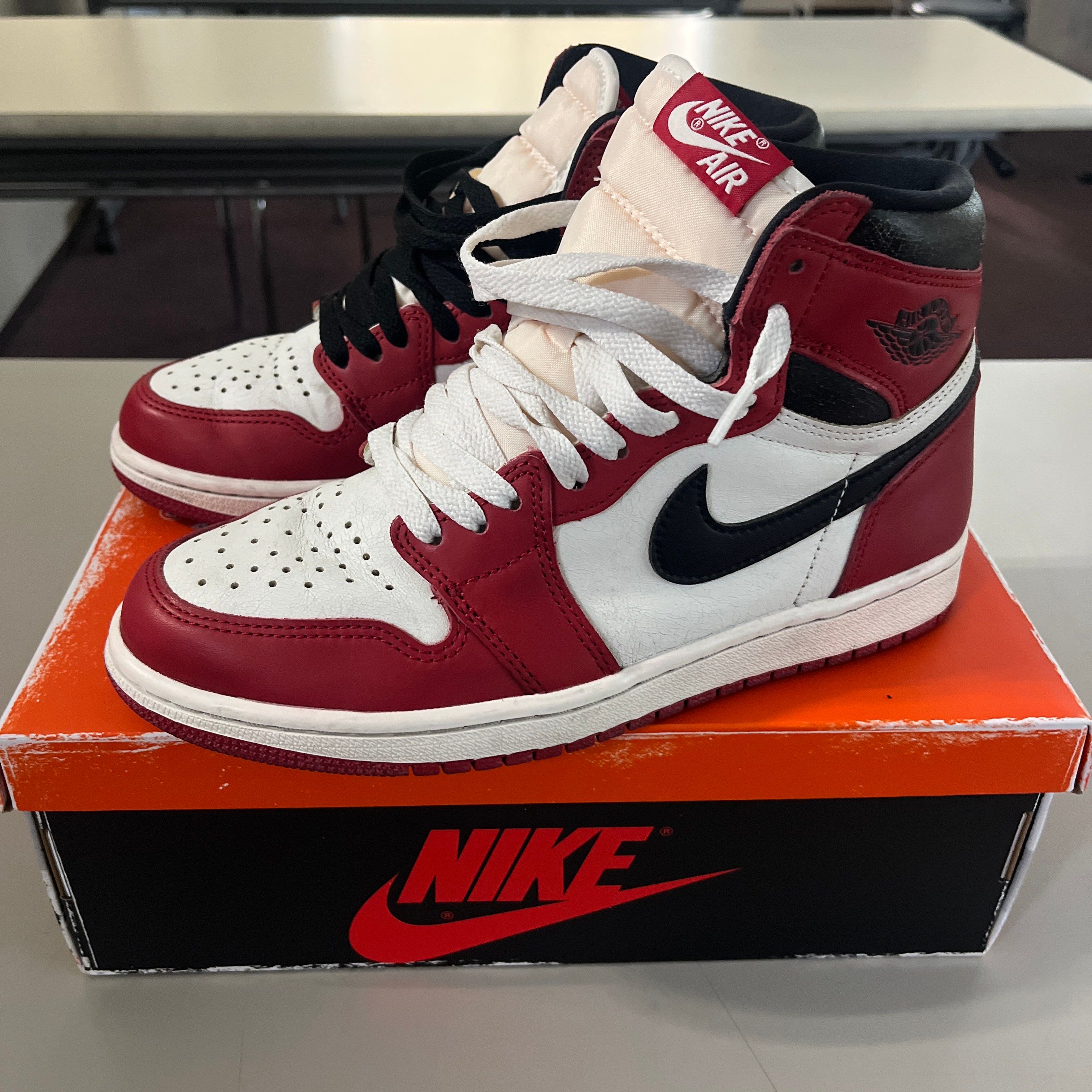 Nike Air Jordan 1 High OG "Lost & Found/Chicago"