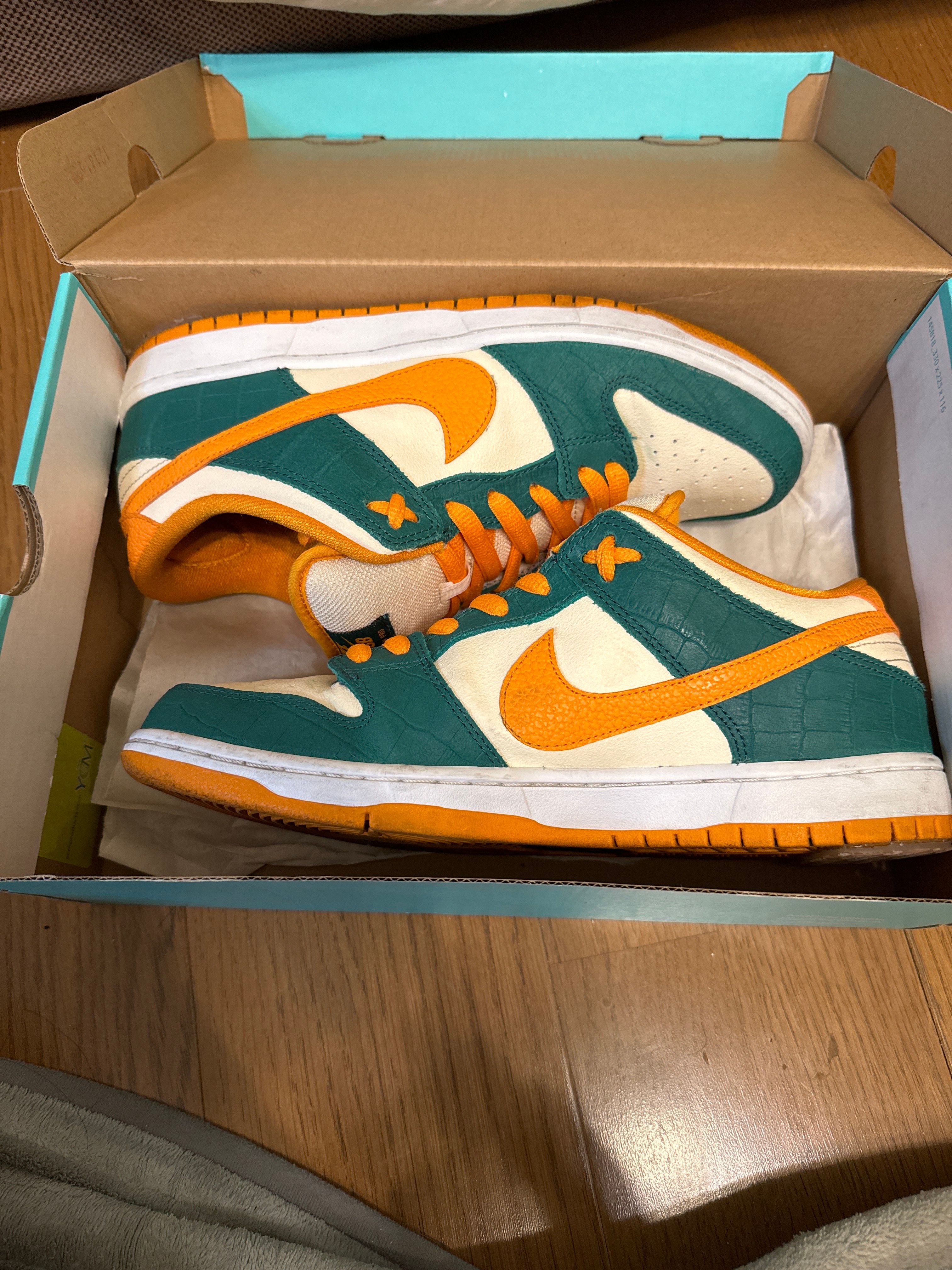 Nike SB Dunk Low "Legion Pine Kumquat"