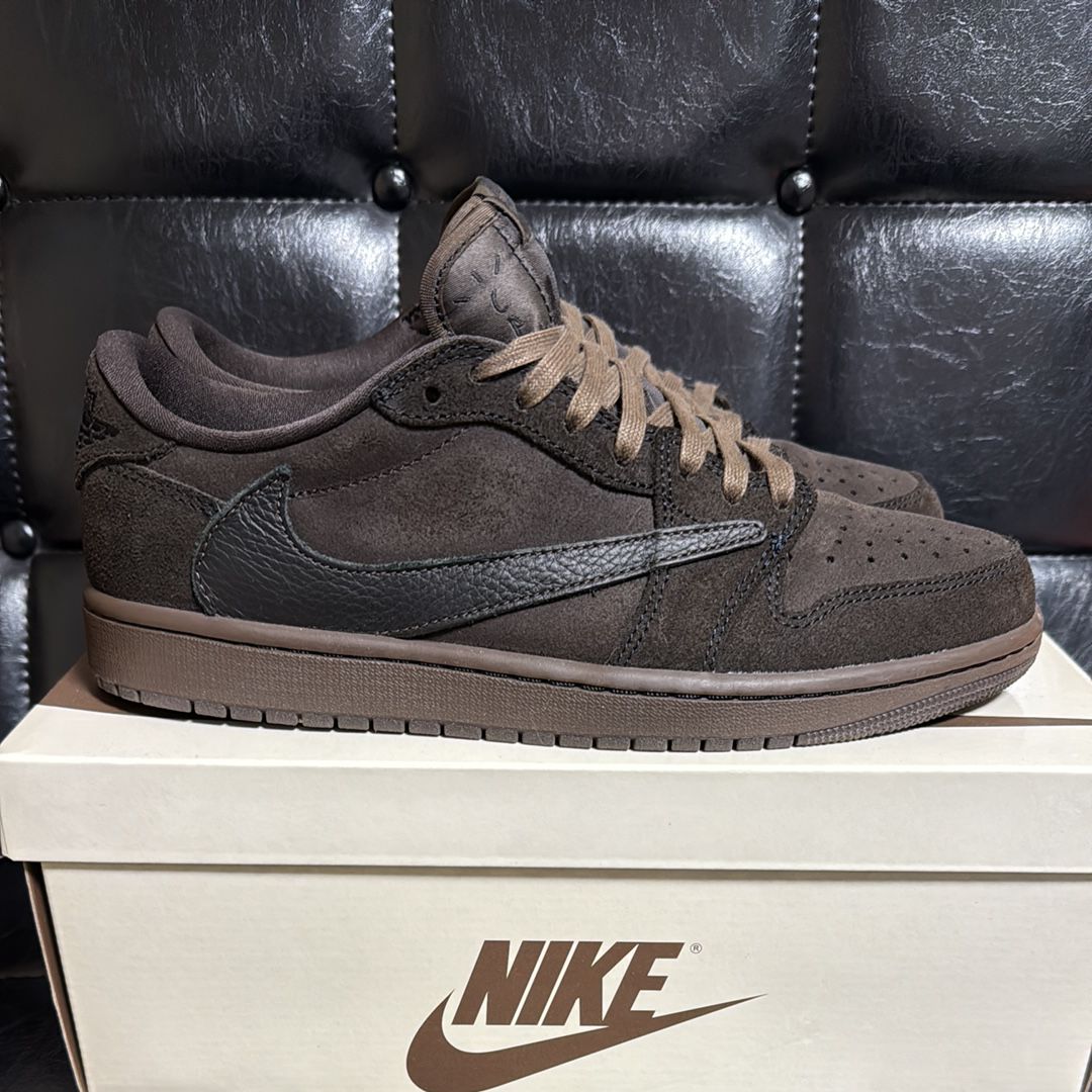Travis Scott × Nike Air Jordan 1 Low OG SP "Velvet Brown and Dark Mocha"