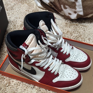 Nike Air Jordan 1 High OG "Lost & Found/Chicago"