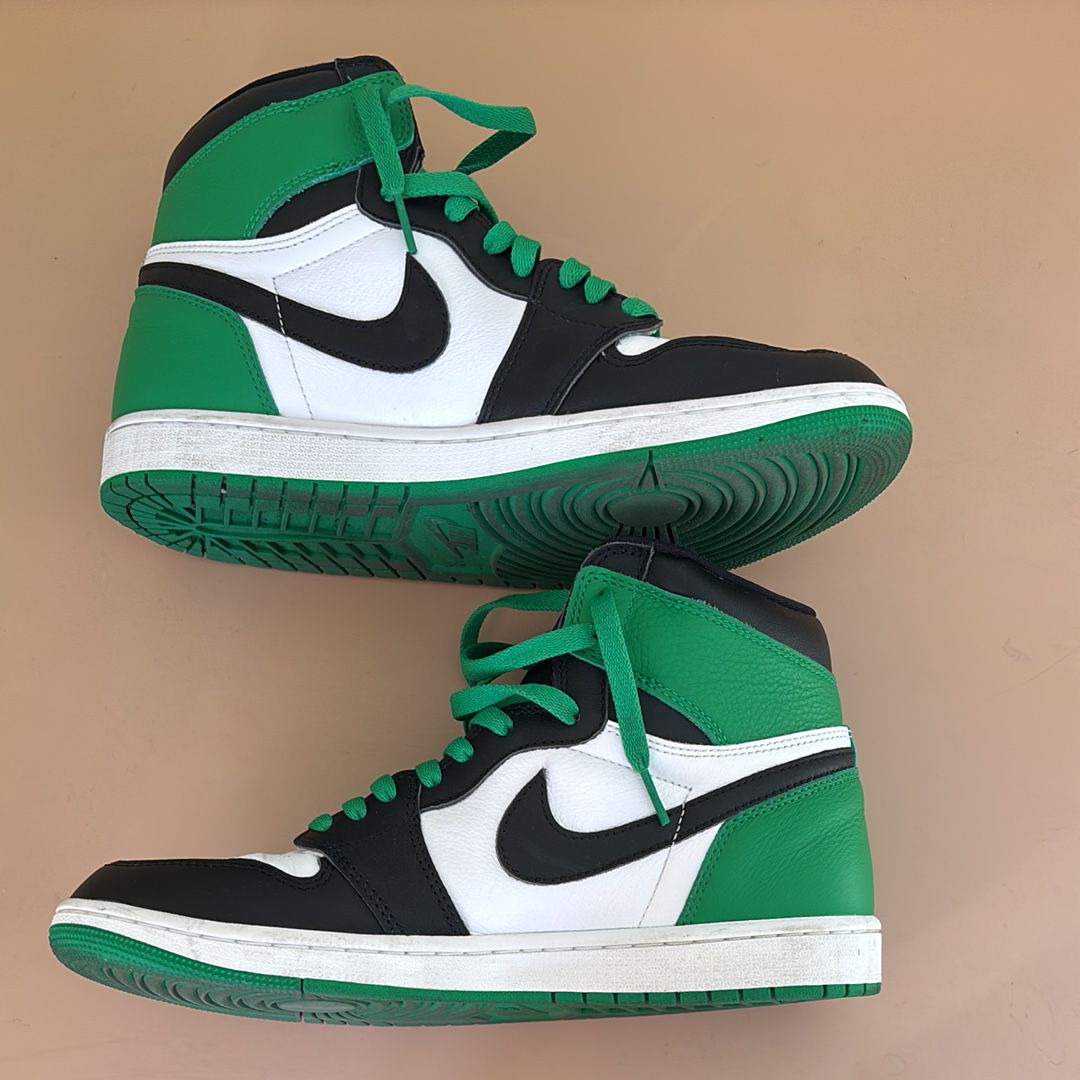 Nike Air Jordan 1 Retro High OG "Celtics/Black and Lucky Green" (2023)
