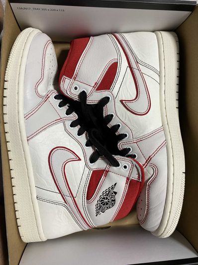 Nike Air Jordan 1 Retro High OG "Sail/University Red"