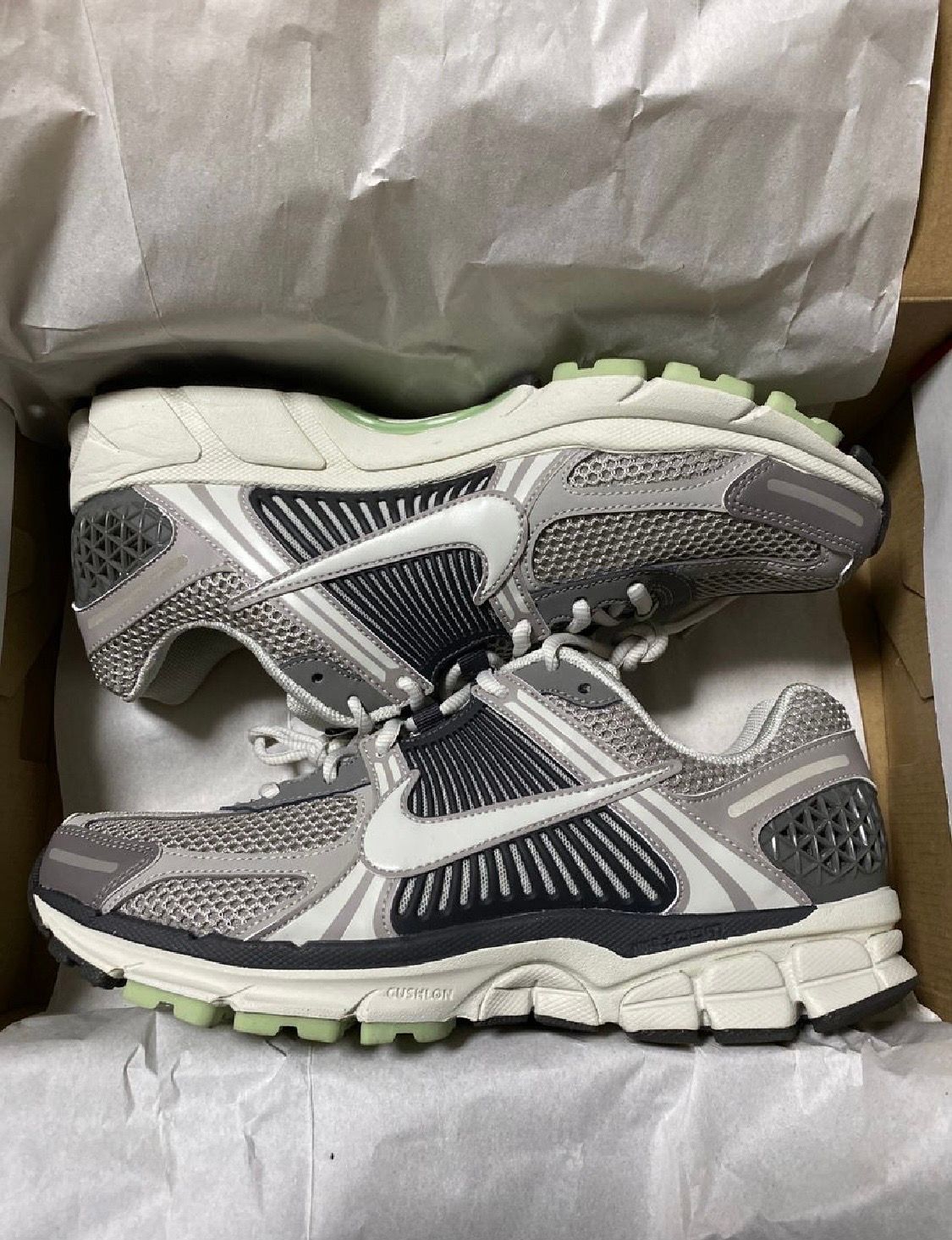 Nike Women's Zoom Vomero 5 "Cobblestone and Flat Pewter"