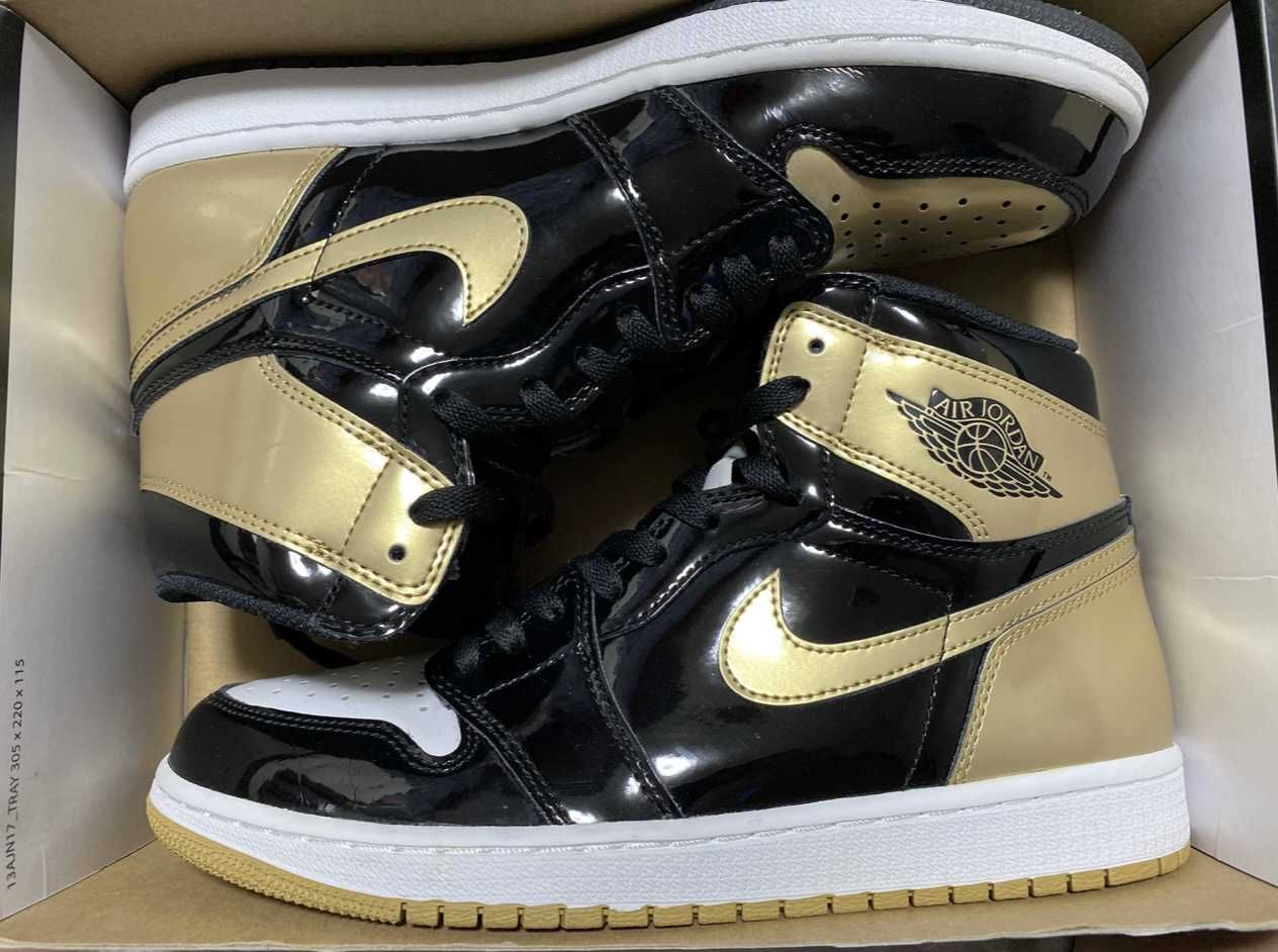 Nike Air Jordan 1 Retro High "Gold Top 3"