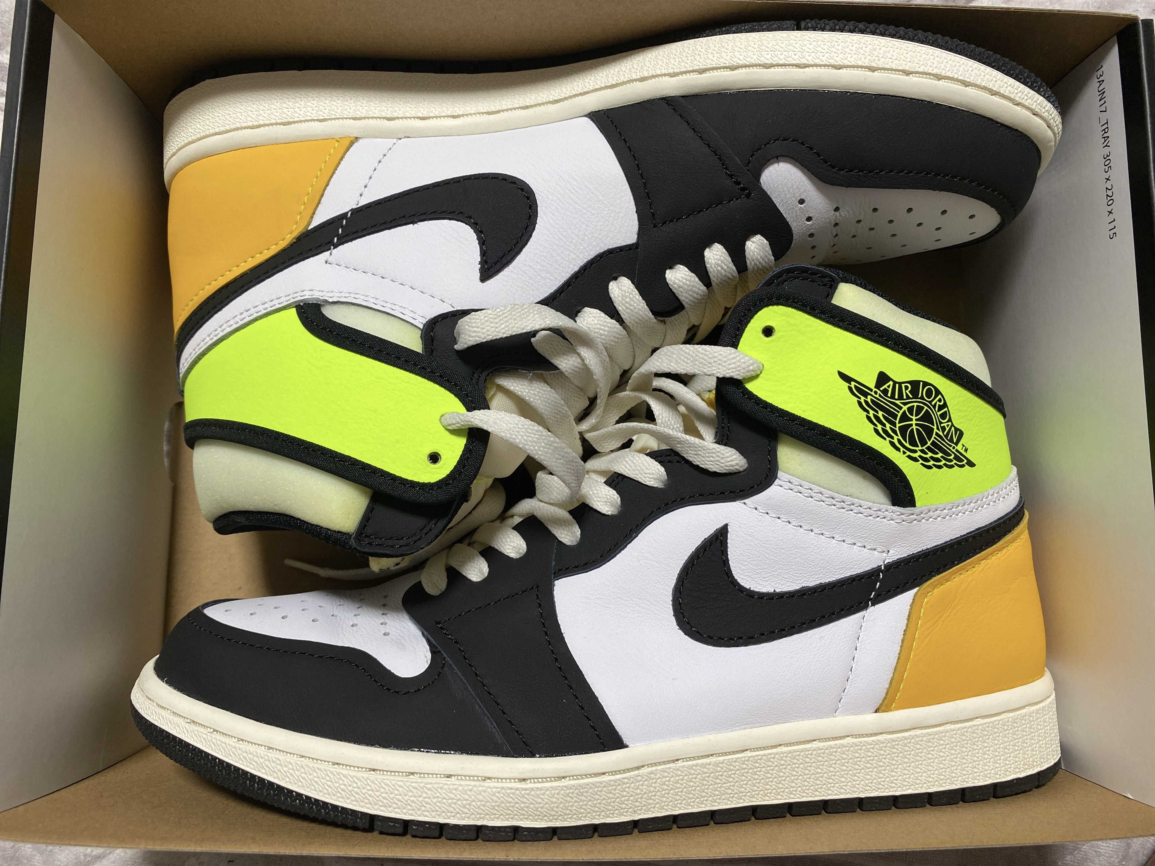 Nike Air Jordan 1 High OG "Volt Gold"