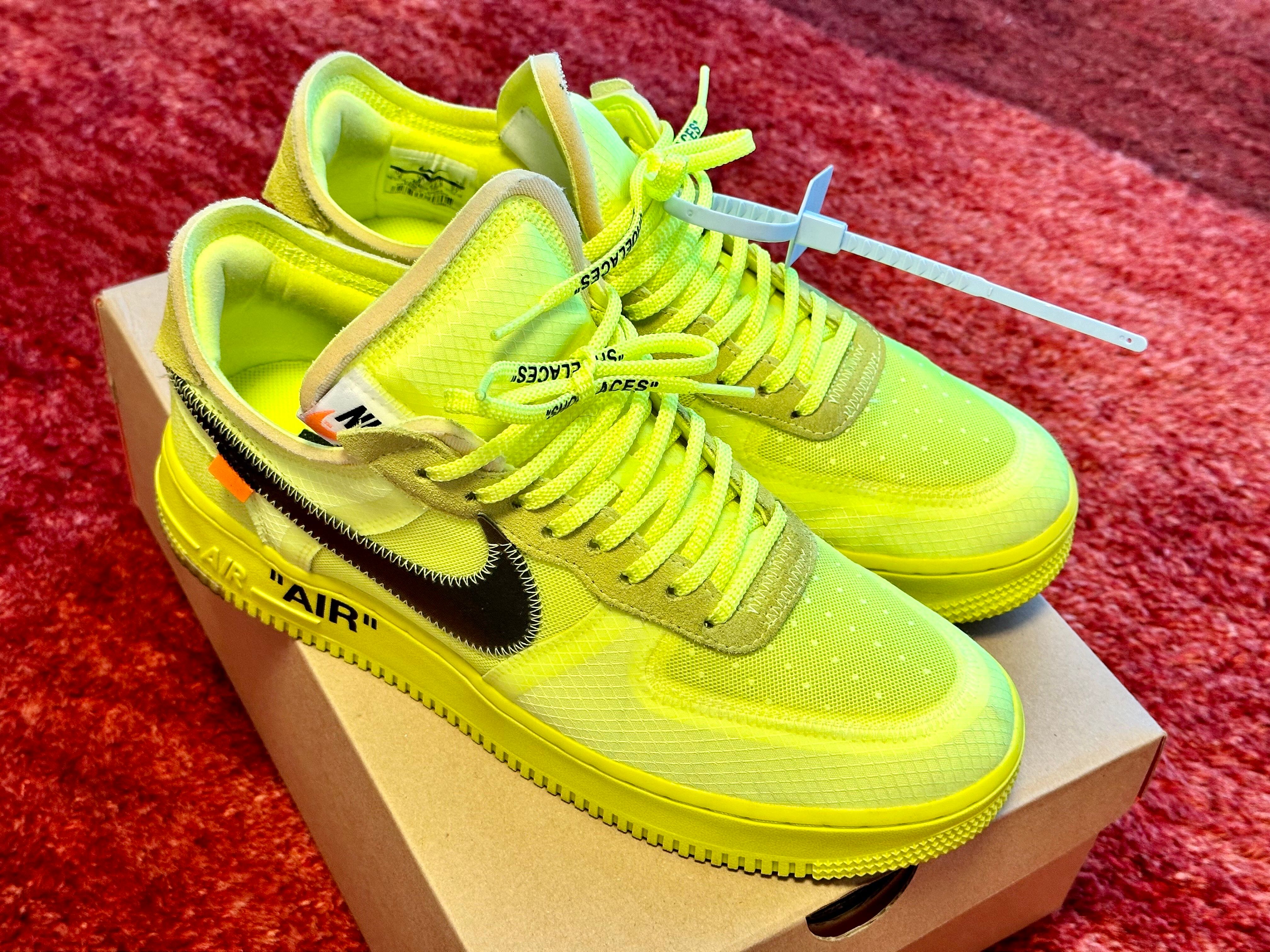 Off-White × Nike Air Force 1 Low "Volt"