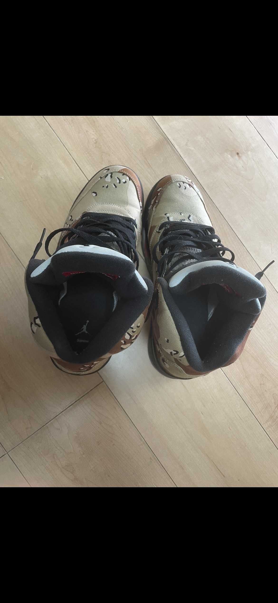 Supreme × Nike Air Jordan 5 Retro "Desert Camo"