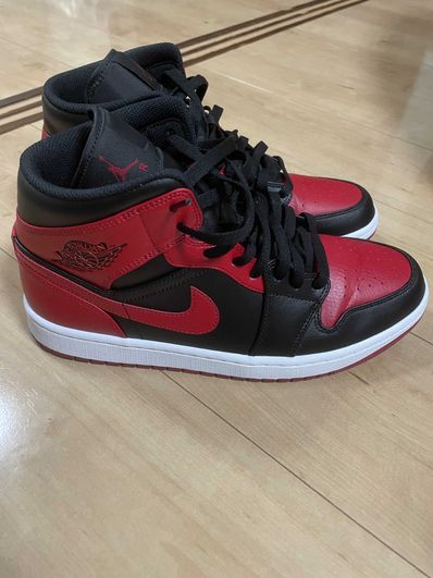 Nike Air Jordan 1 Mid "Bred"