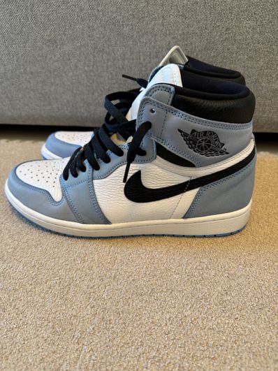 Nike Air Jordan 1 High OG "University Blue"