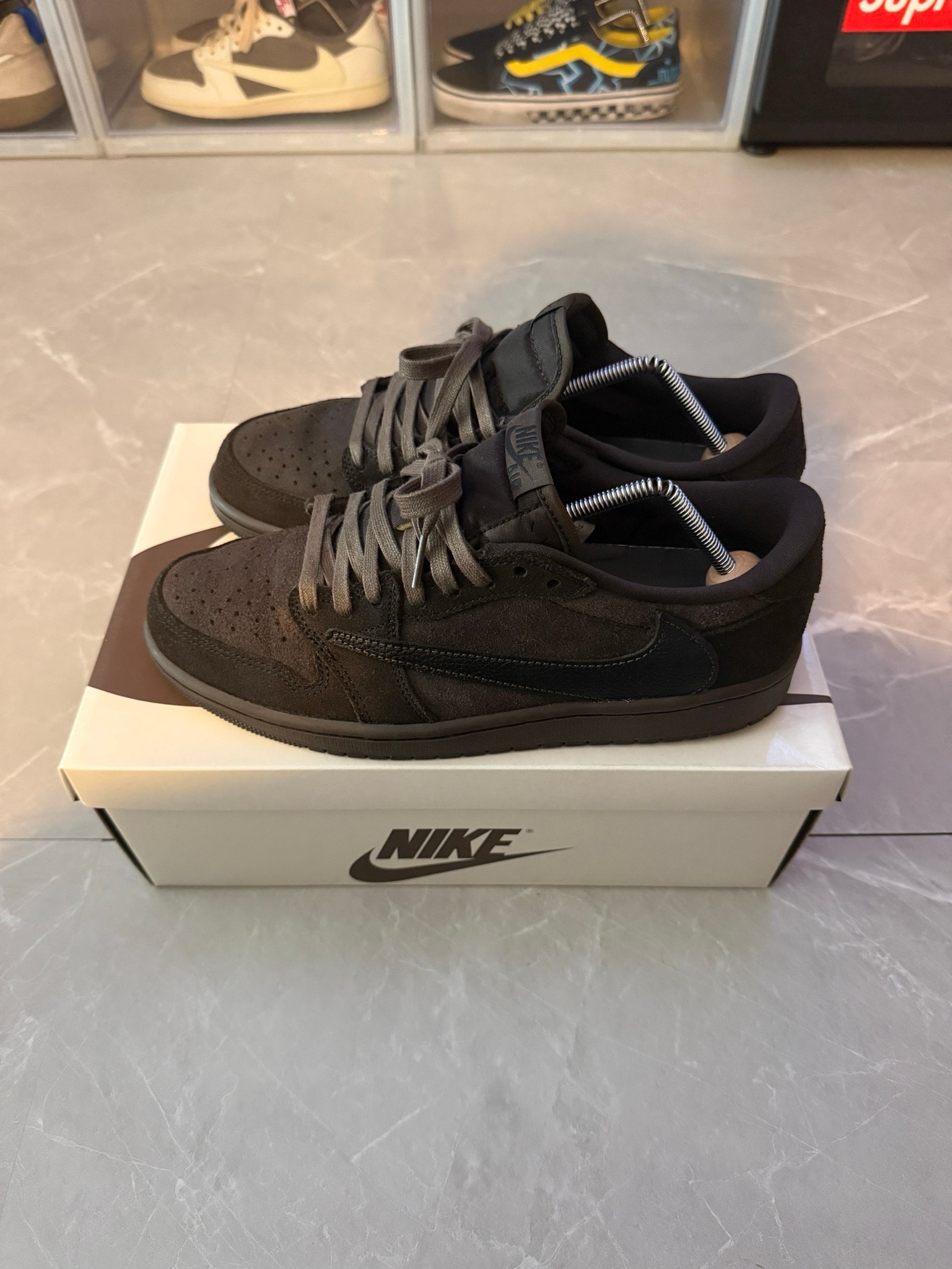 Travis Scott × Nike Air Jordan 1 Low OG SP "Velvet Brown and Dark Mocha"